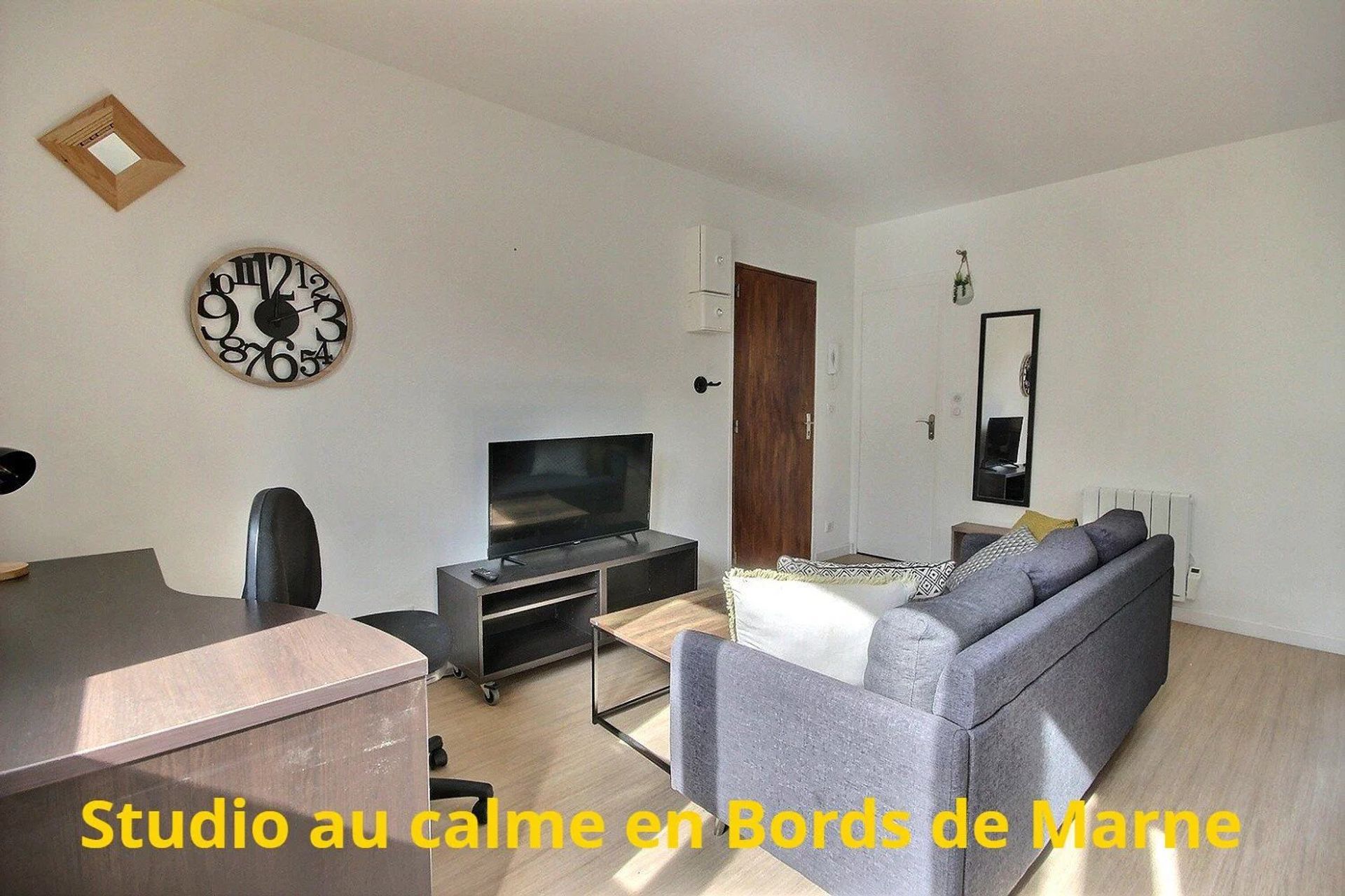 Osakehuoneisto sisään Gournay-sur-Marne, Ile-de-France 10915776