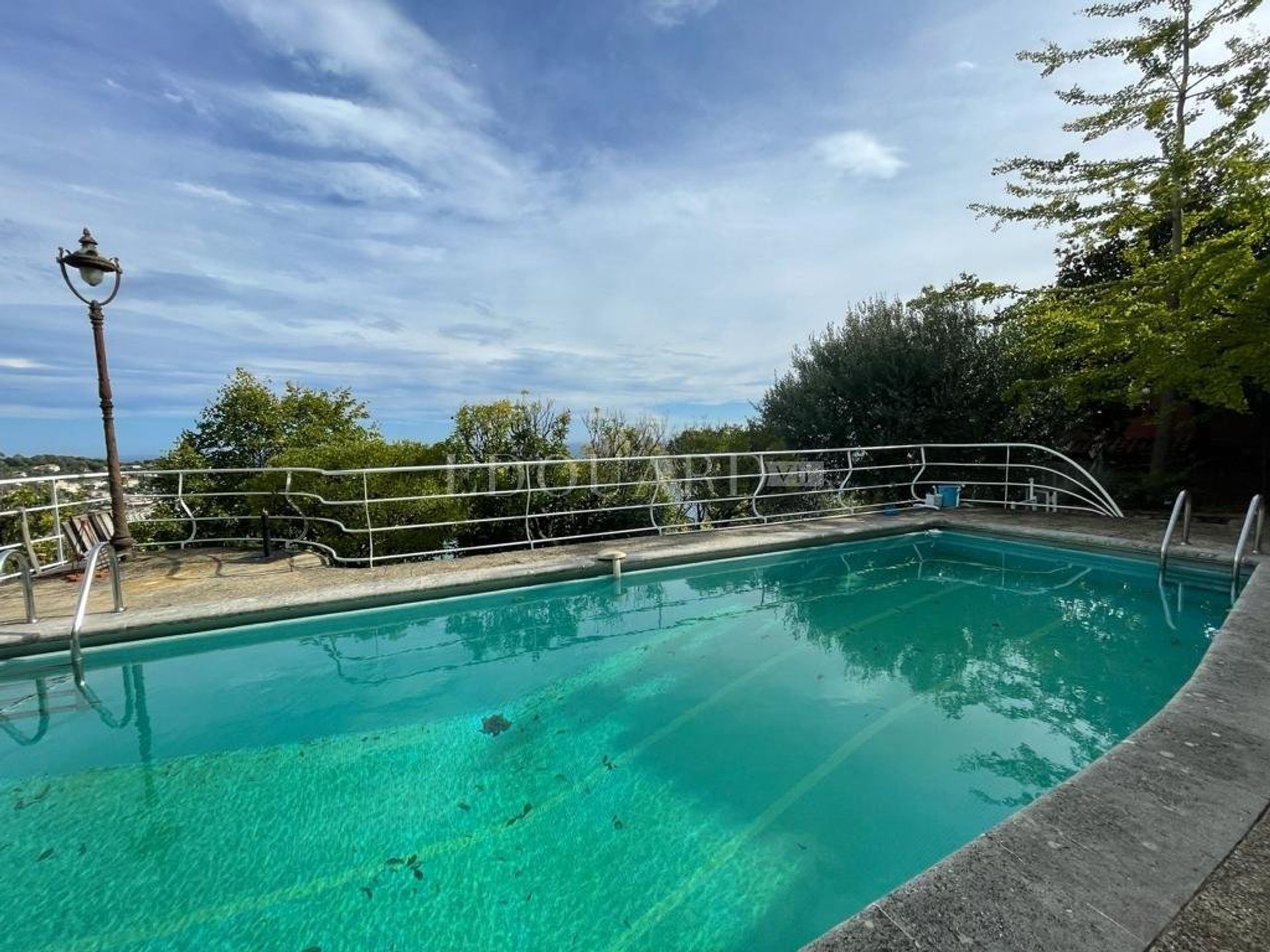 Rumah di Roquebrune-Cap-Martin, Provence-Alpes-Côte d'Azur 10917861