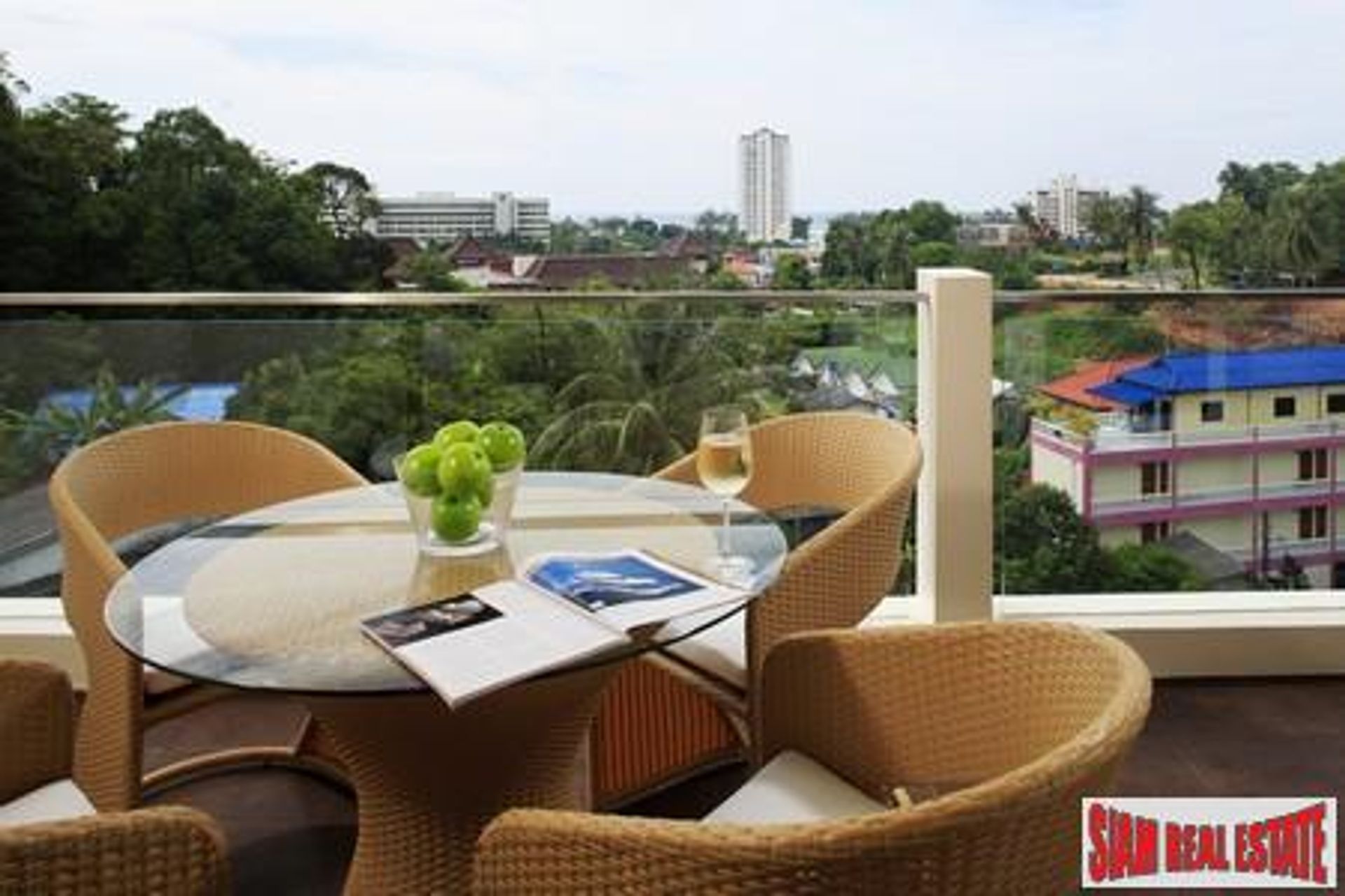 Condominium in Karon, Phuket 10917944