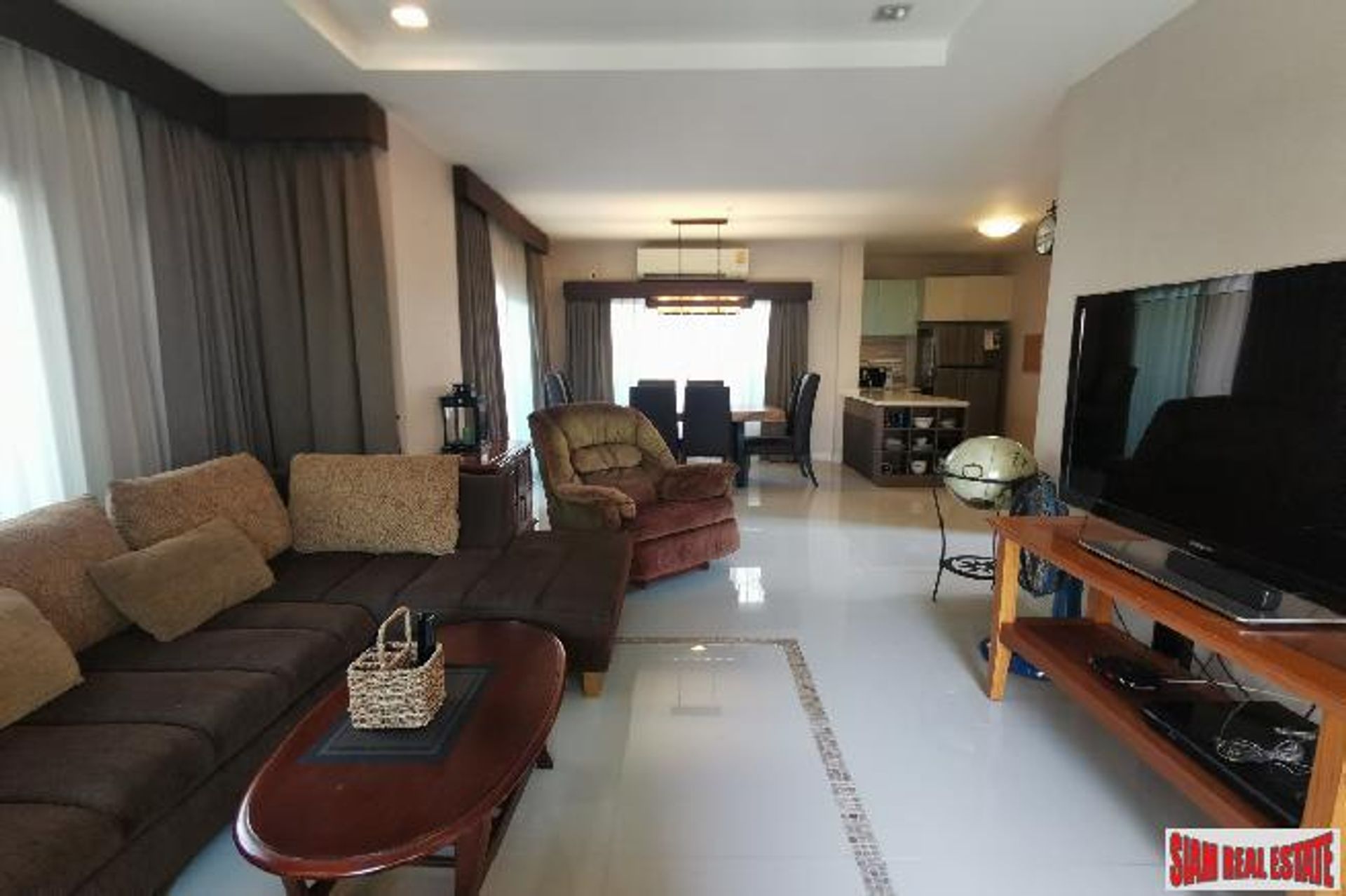 Huis in Muban Uea-Suk, Krung Thep Maha Nakhon 10918176