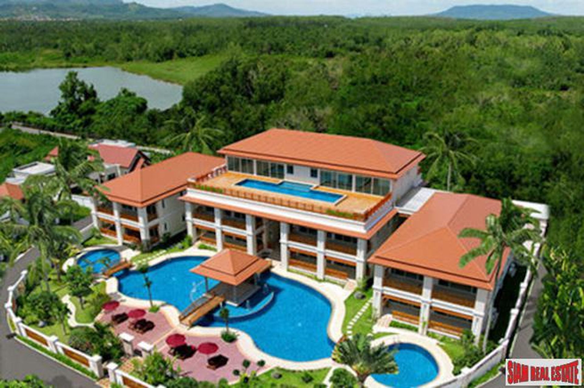 Condominio en Ban Pa Sak, Phuket 10918202