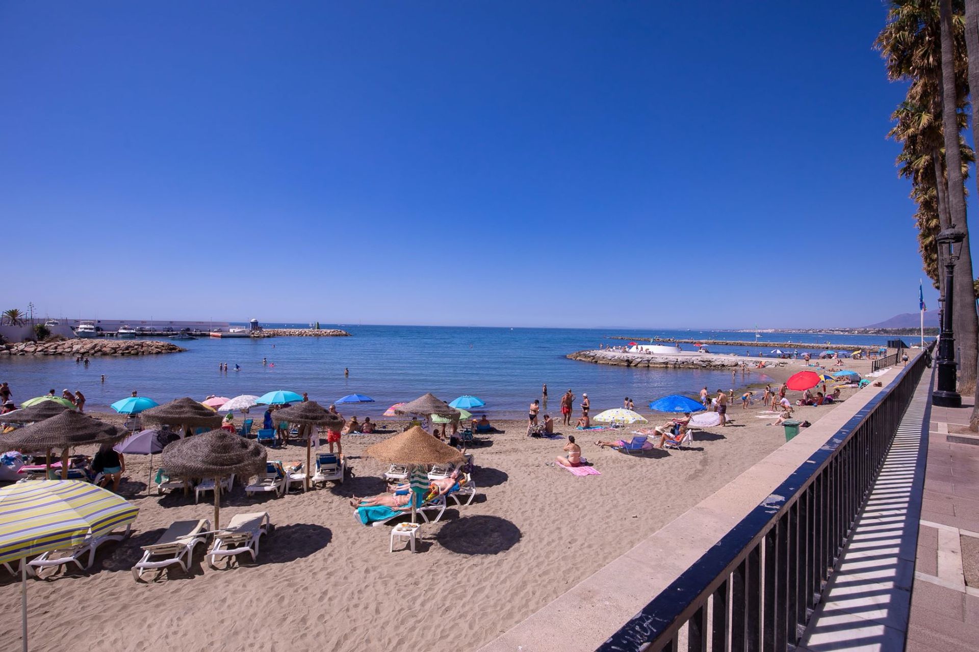 صناعي في Benalmádena, Andalucía 10918350