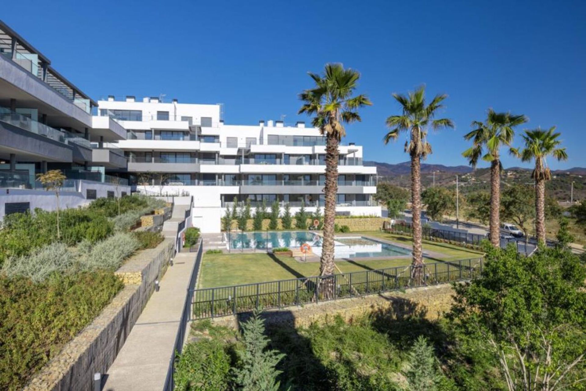 Eigentumswohnung im Estepona, Andalucía 10918376