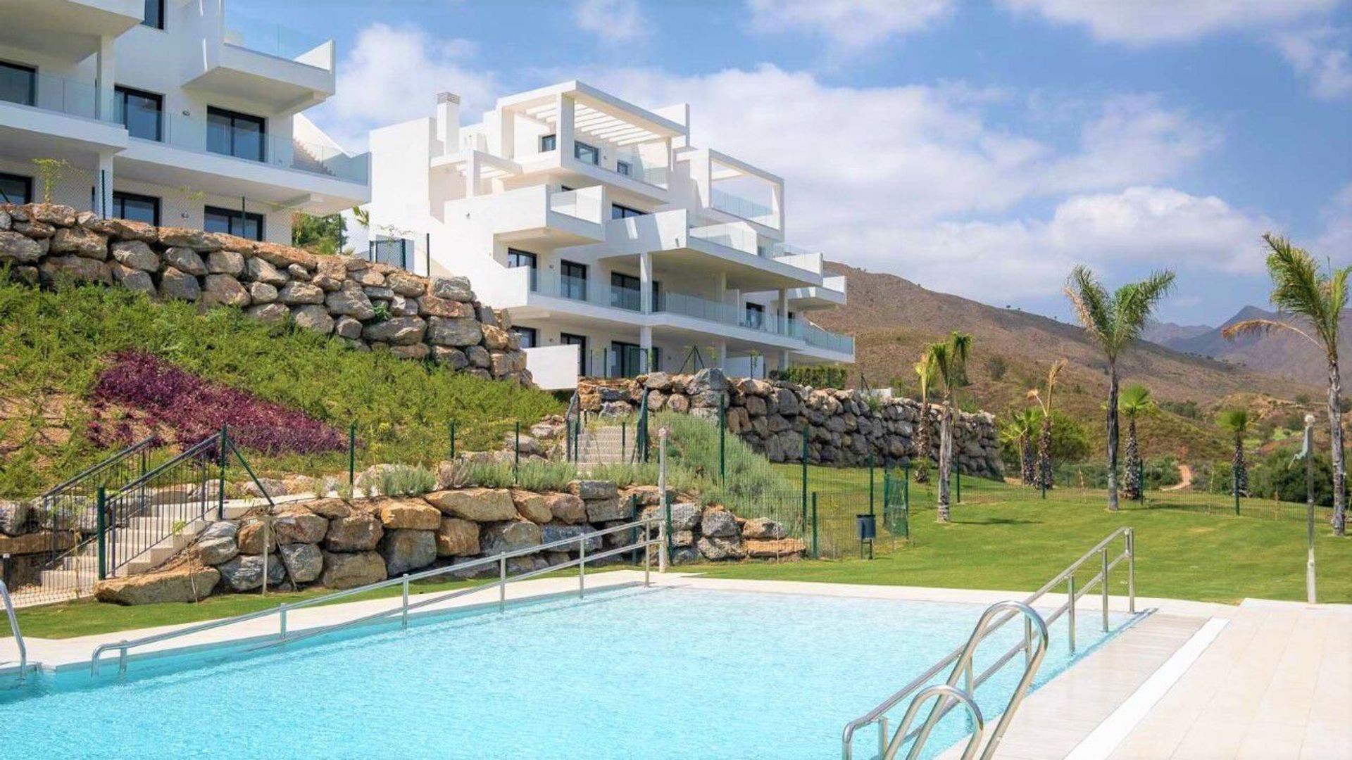 Osakehuoneisto sisään Las Lagunas de Mijas, Andalucía 10918394