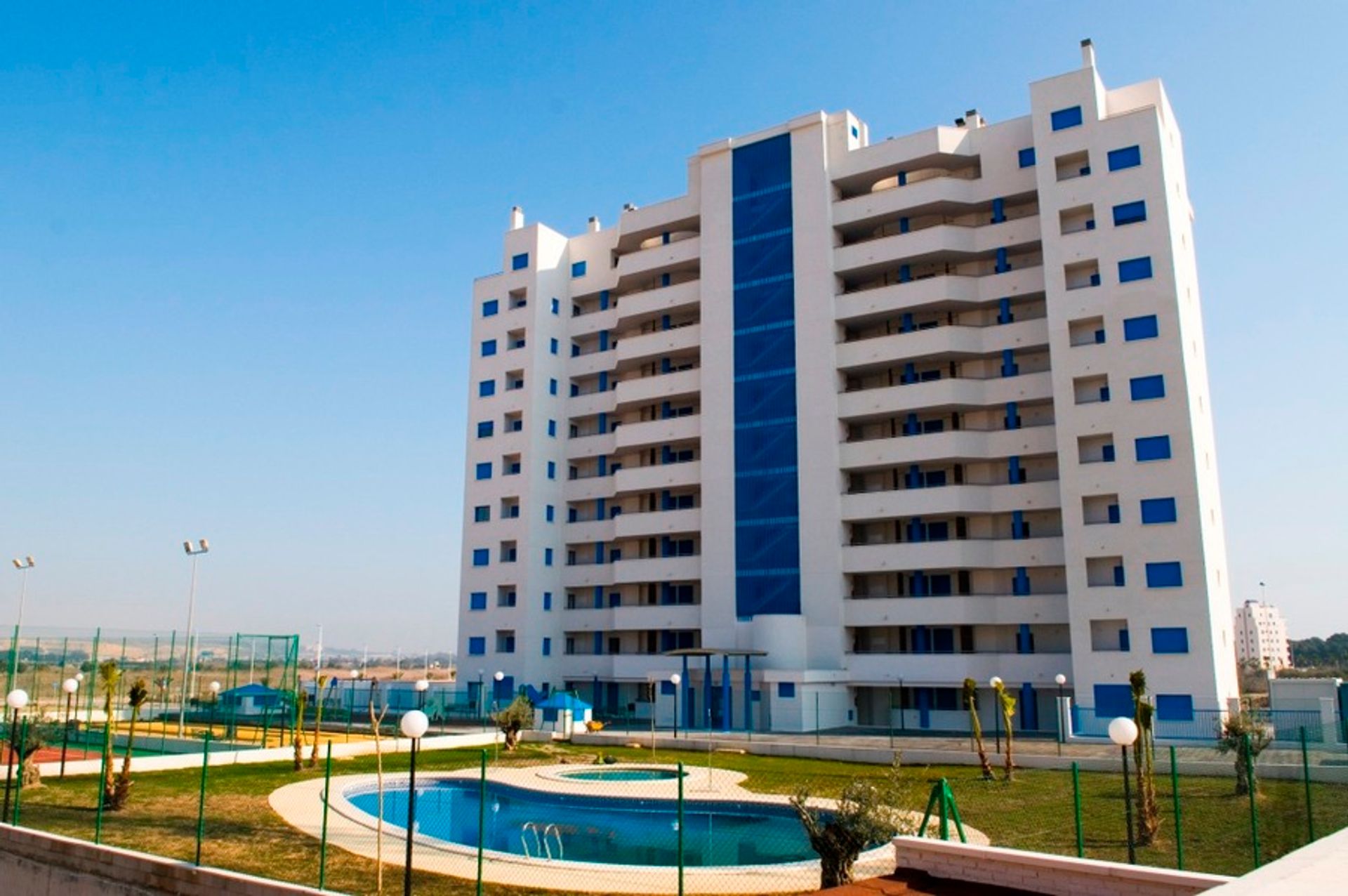 Condominium in Guardamar del Segura, Valencia 10918524