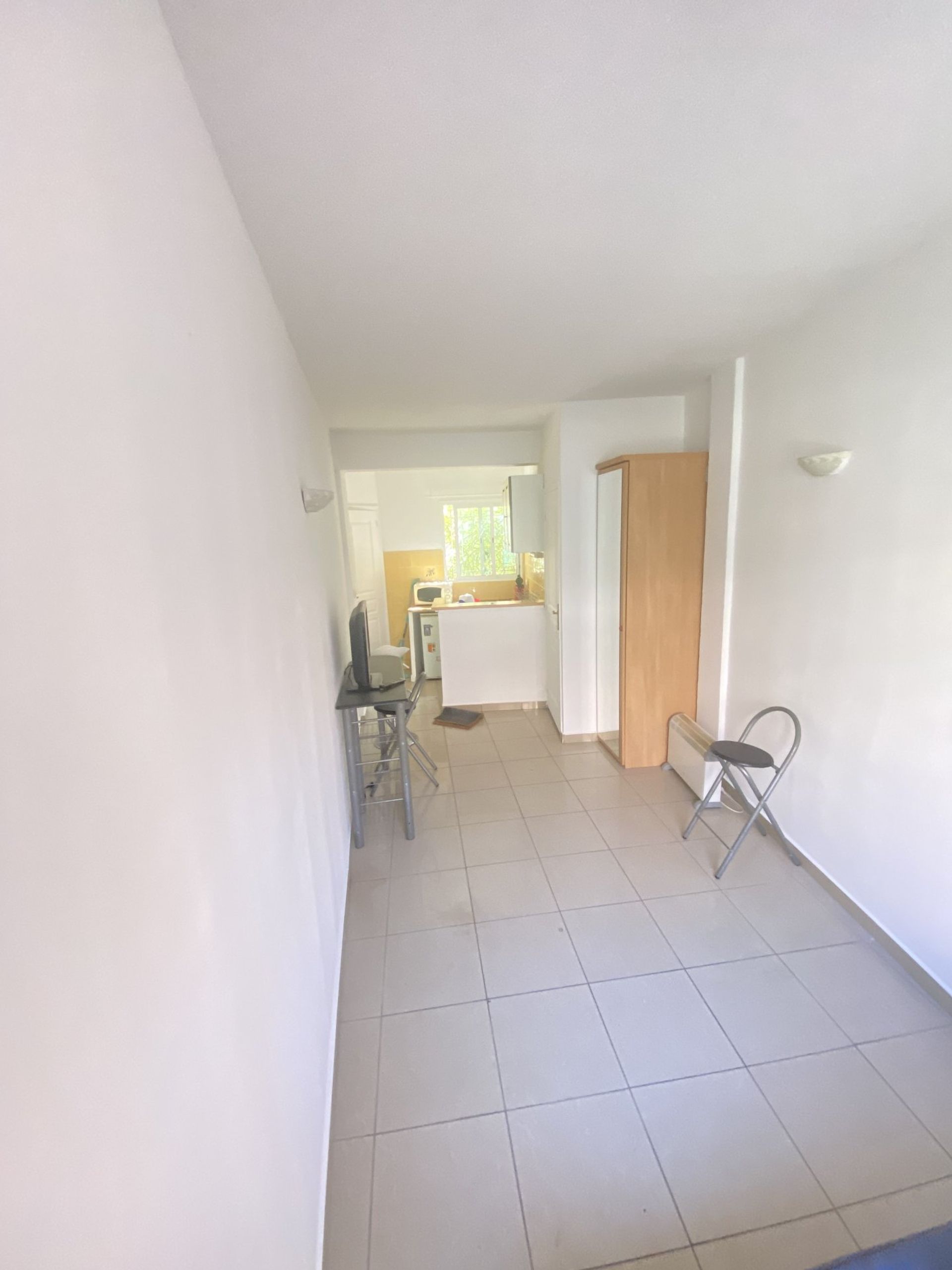 Condominium in Coulaines, Pays de la Loire 10919075