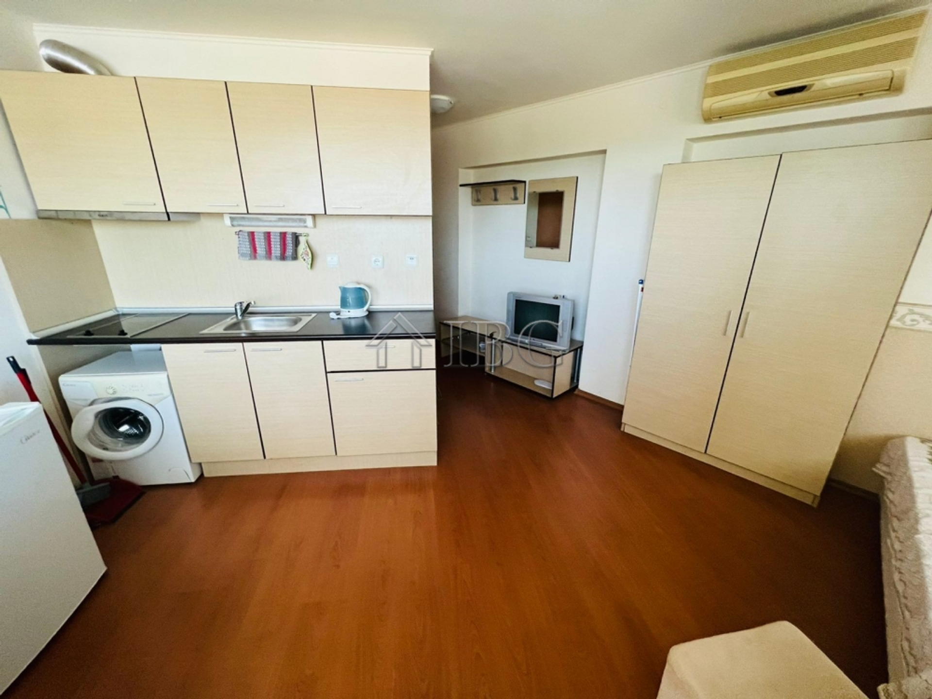 Condominium in Nesebar, Burgas 10920366