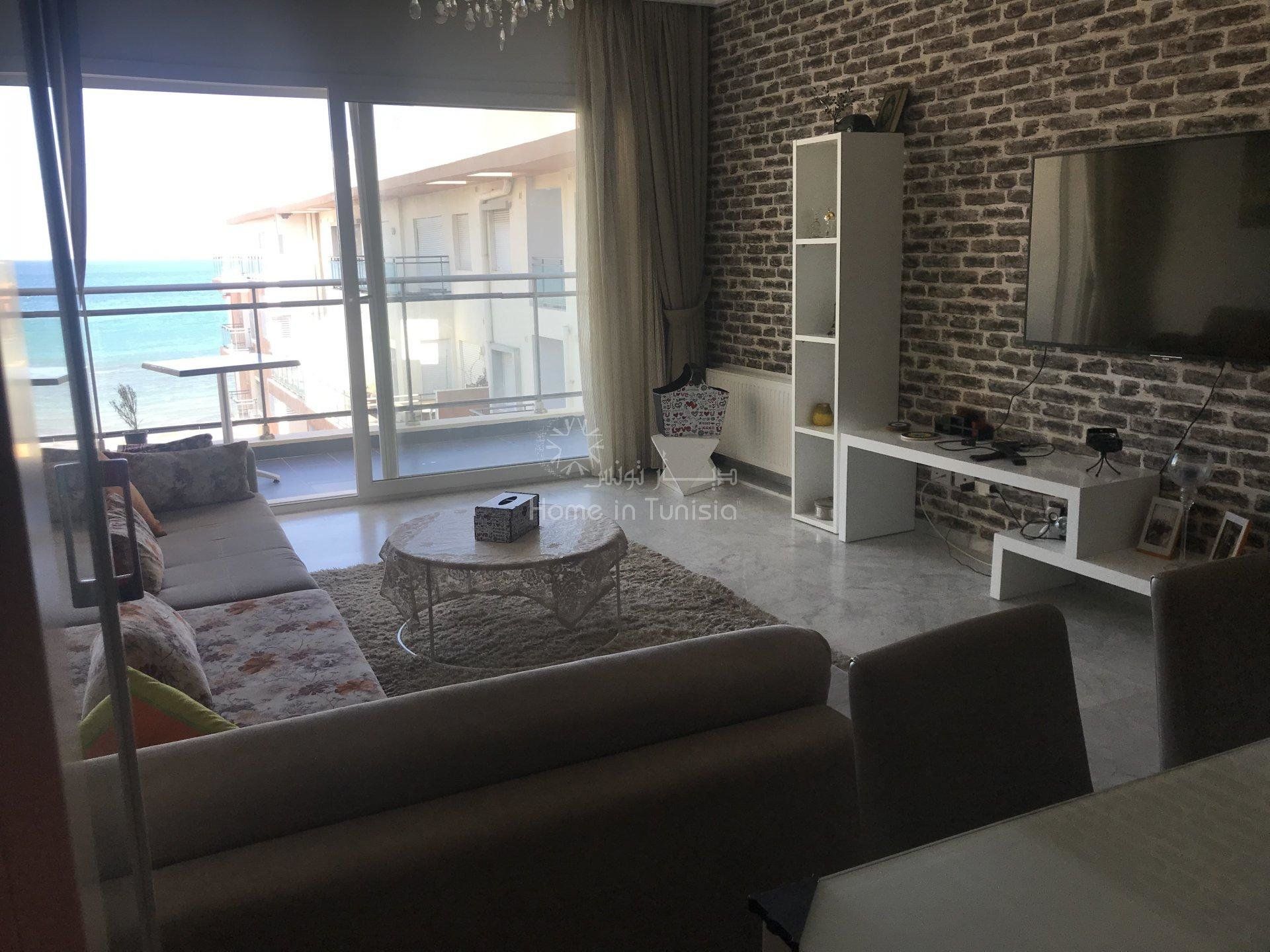 Condominium in El Hamma, Gabes 10920433