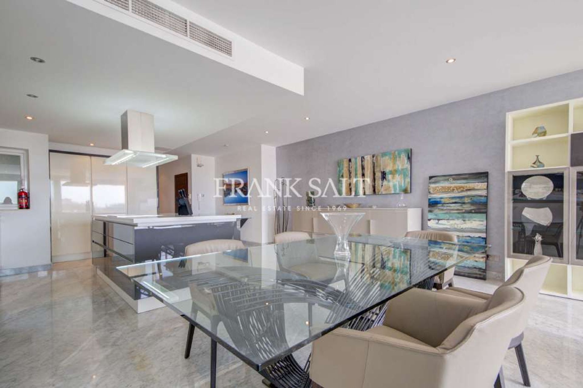 Condominium in Sliema,  10920553