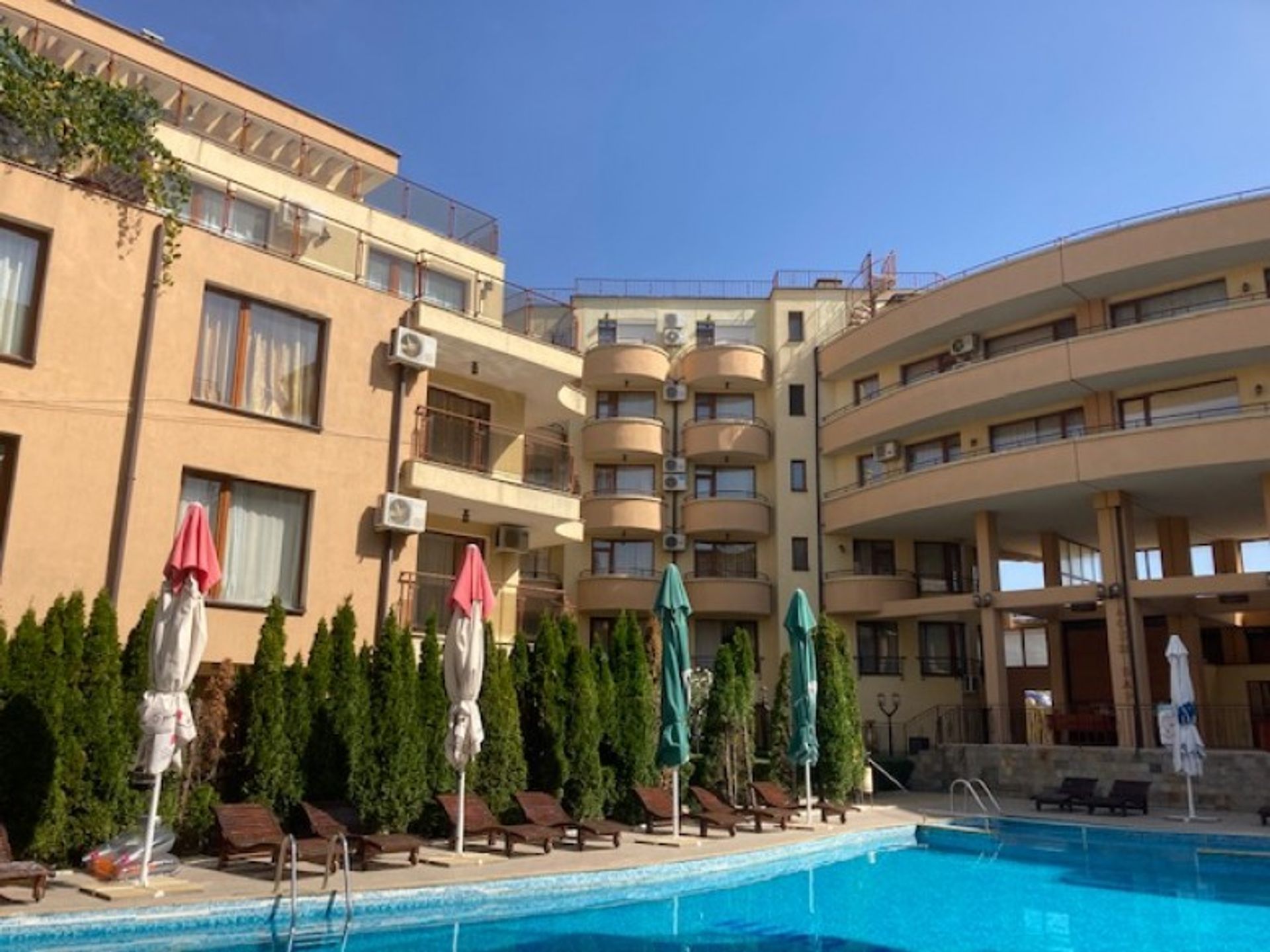 Condominium in Sveti Vlas, Burgas 10920898