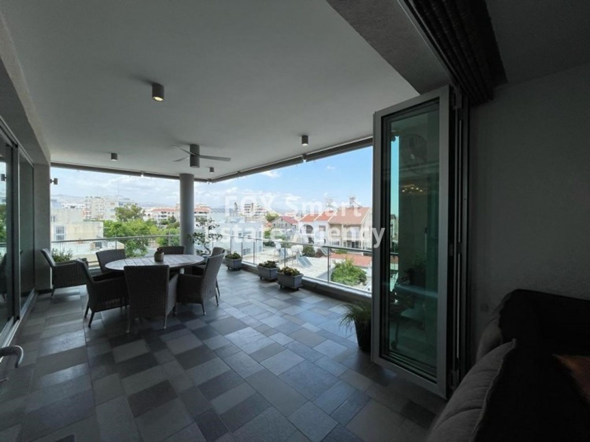 Condominium in Limassol, Limassol 10921068