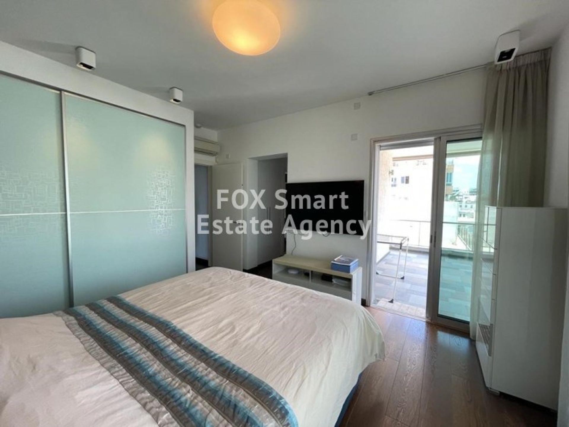 Condominium in Limassol, Limassol 10921068