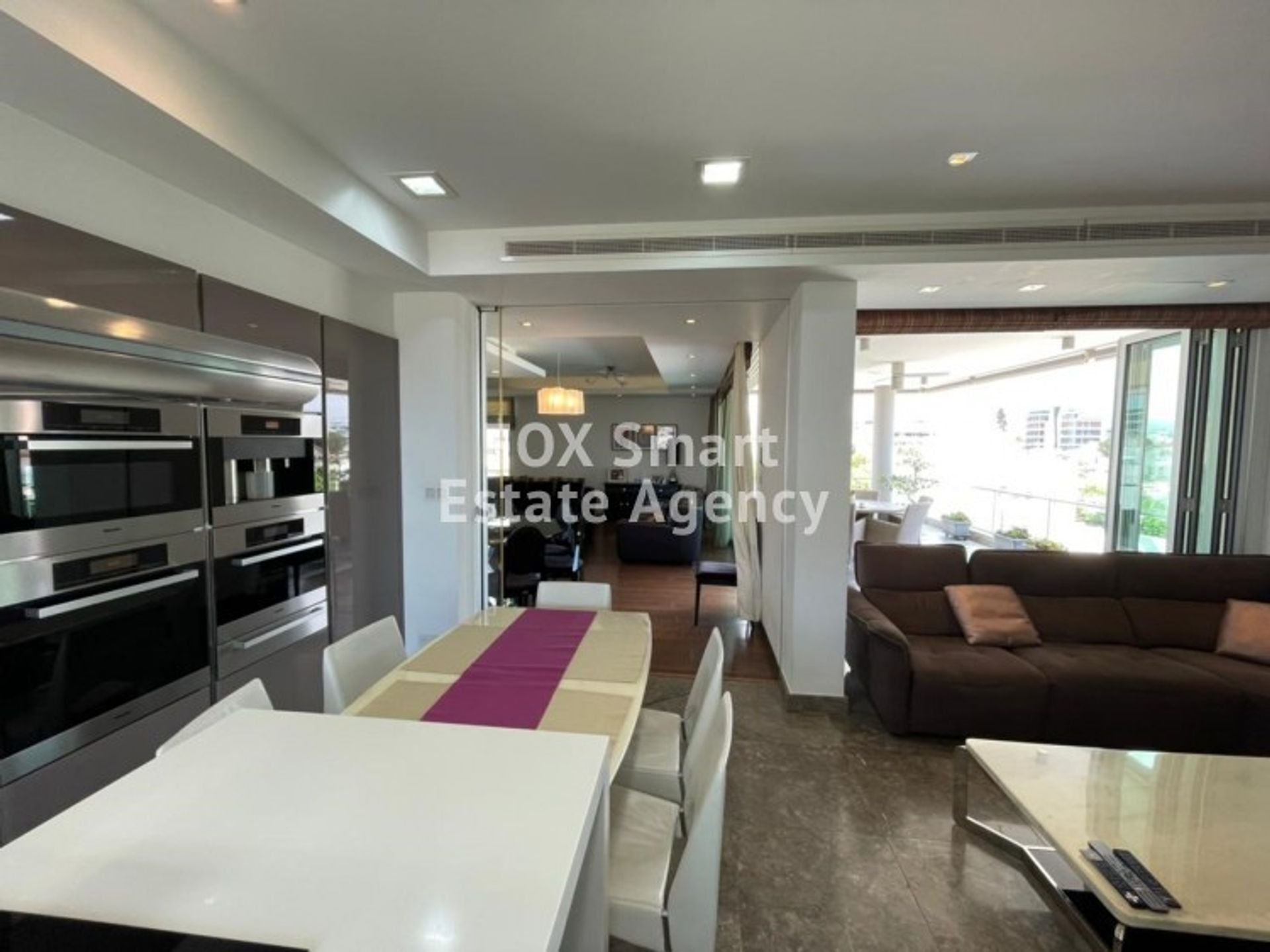 Condominium in Limassol, Limassol 10921068