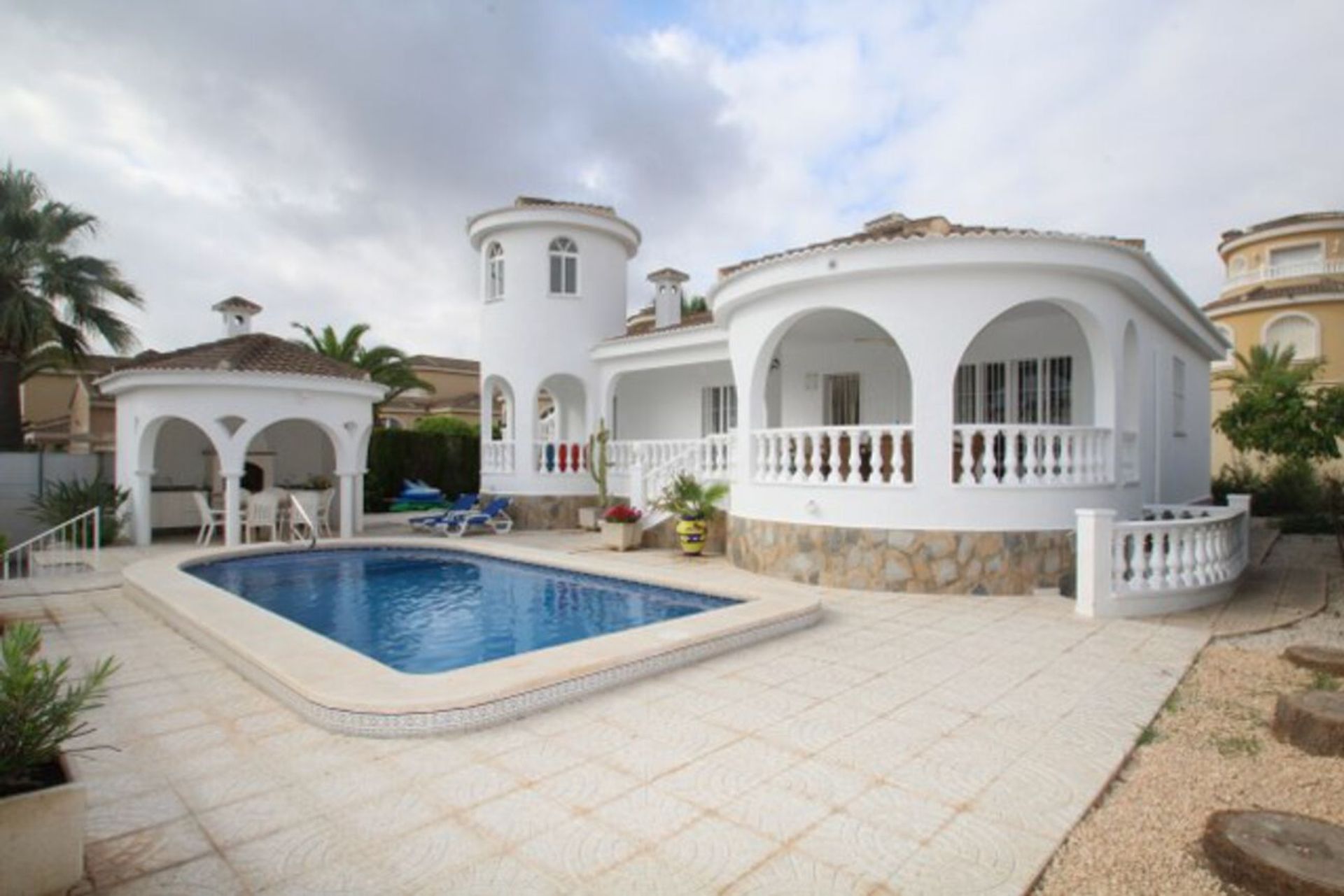 House in San Miguel de Salinas, Valencia 10921335