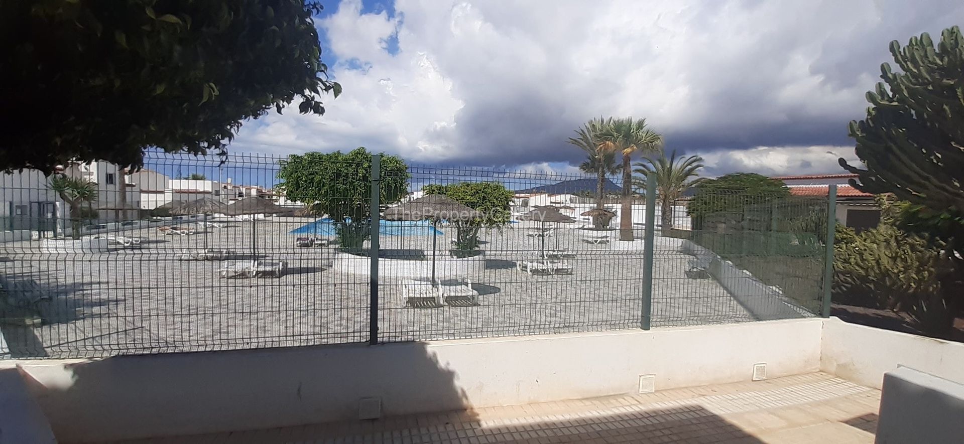 Condominium in Arona, Canarias 10921922