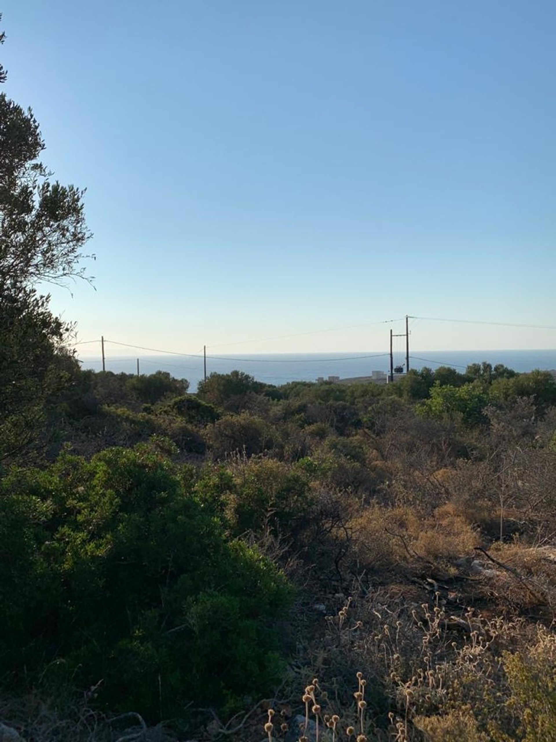 Tierra en Akrotiri,  10921957