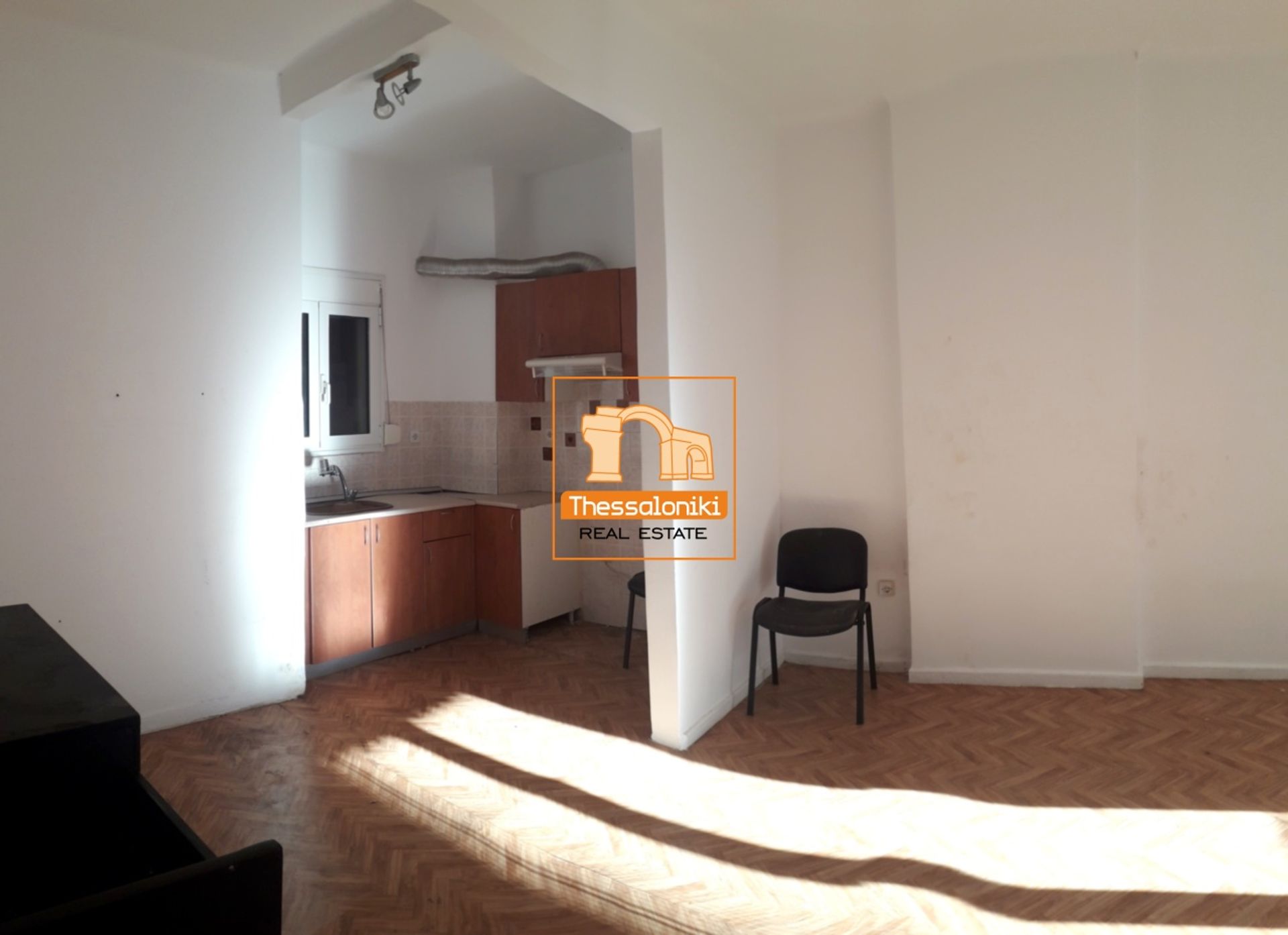 Condominio en Thessaloniki,  10923343