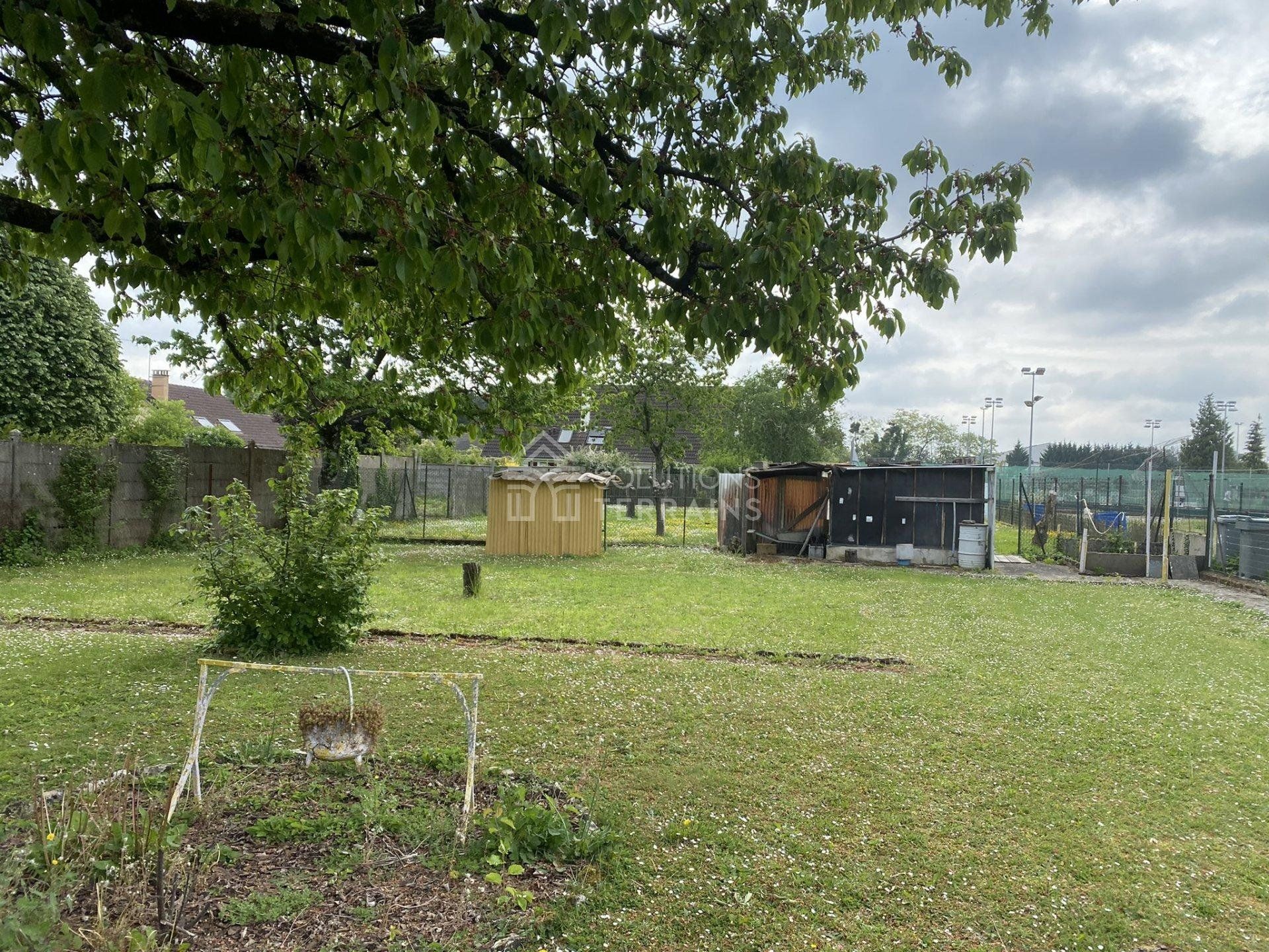 Maa sisään Ballainvilliers, Ile-de-France 10923734