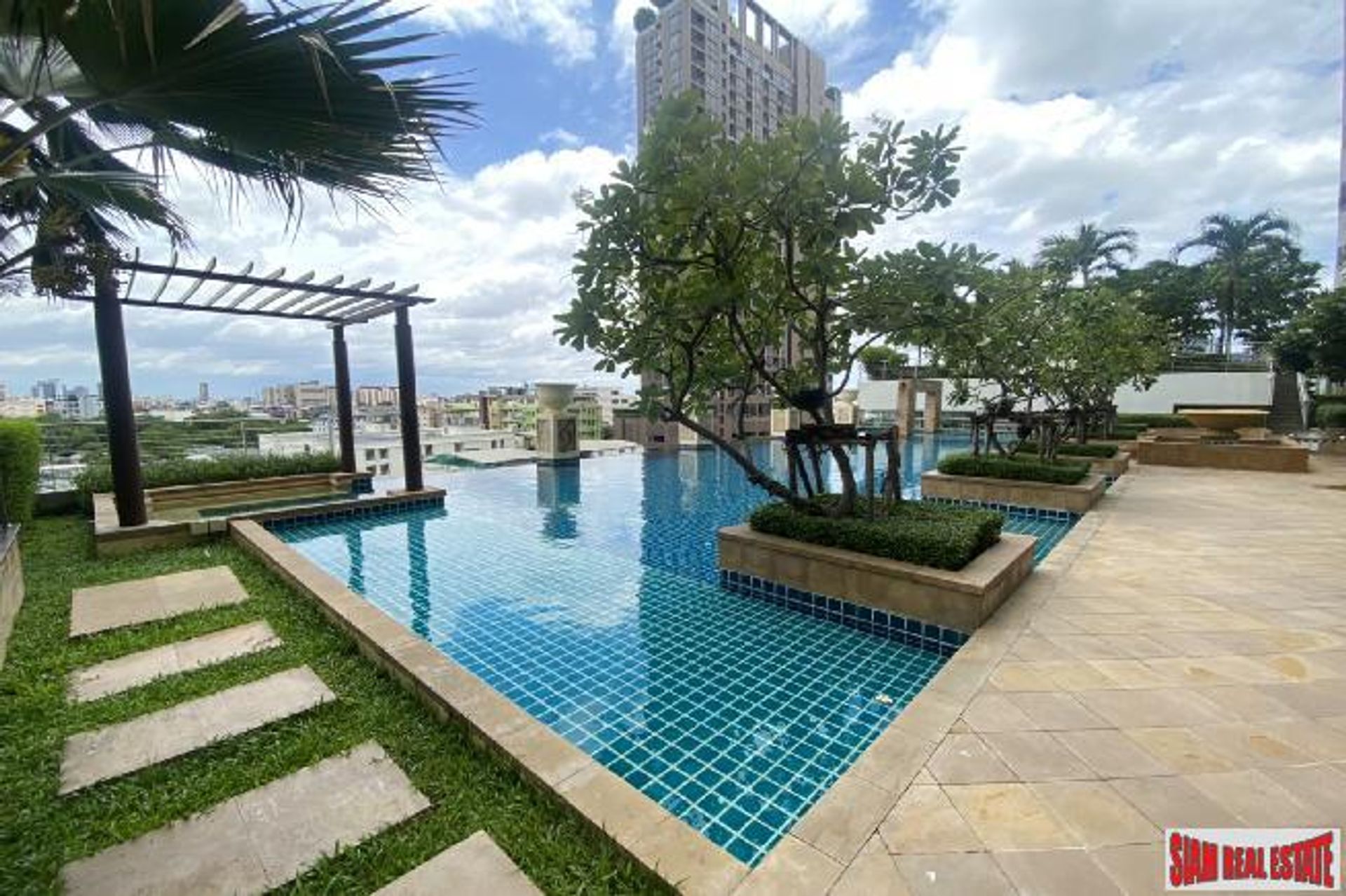 Condominium in , Bangkok 10923936