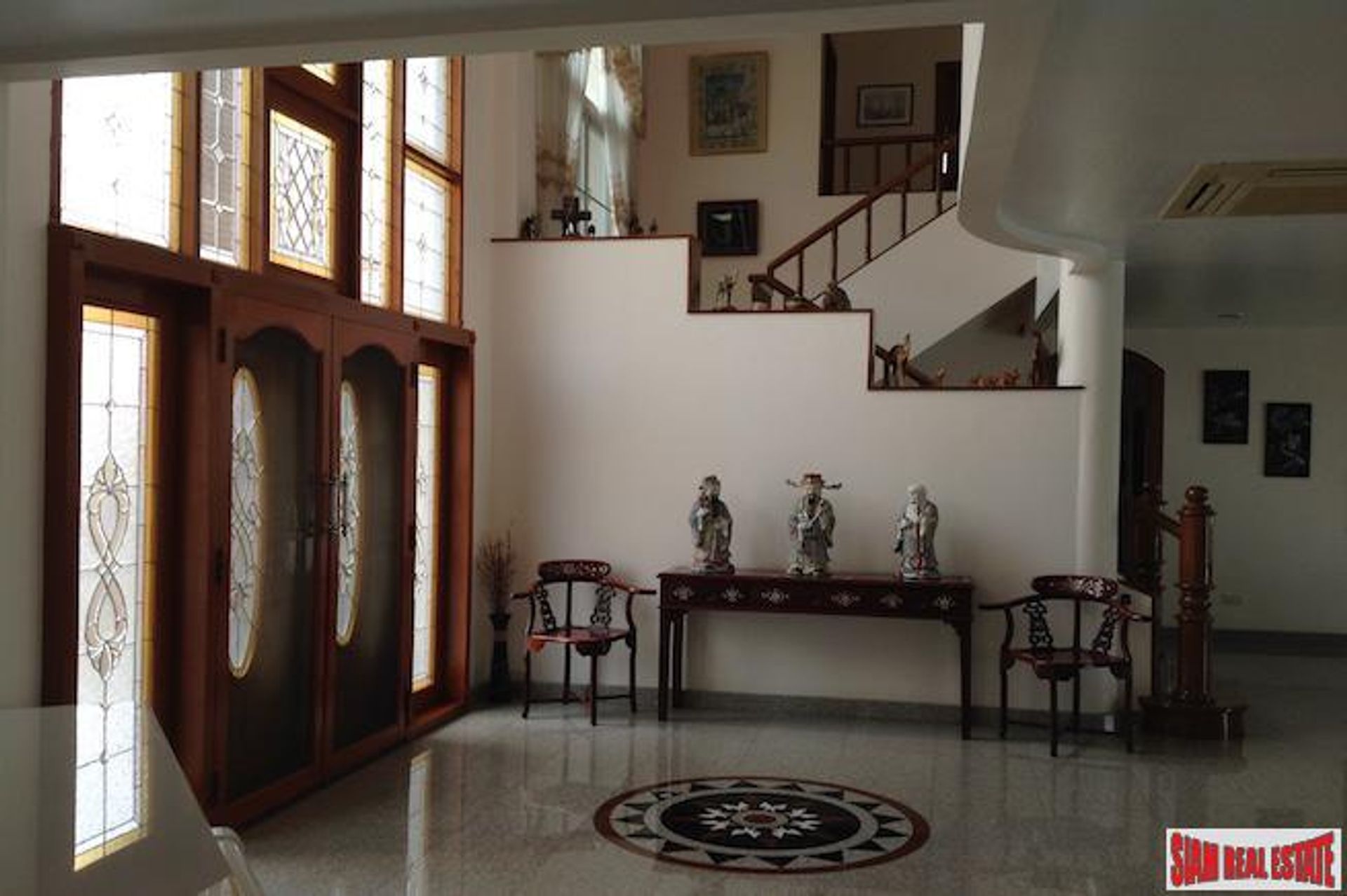 Huis in Tambon Nong Prue, Chang Wat Samut Prakan 10924671