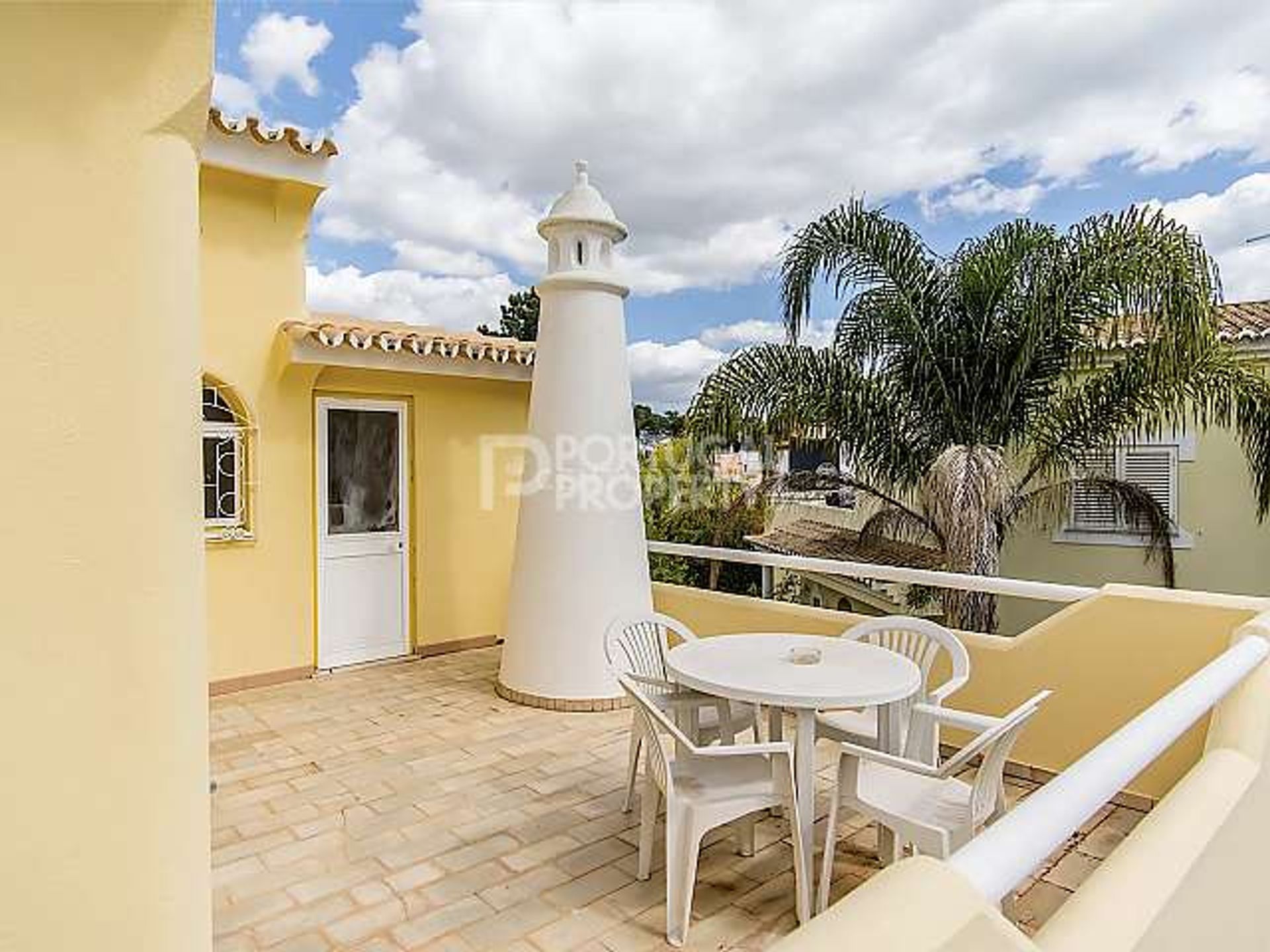 House in Quarteira, Faro 10925800