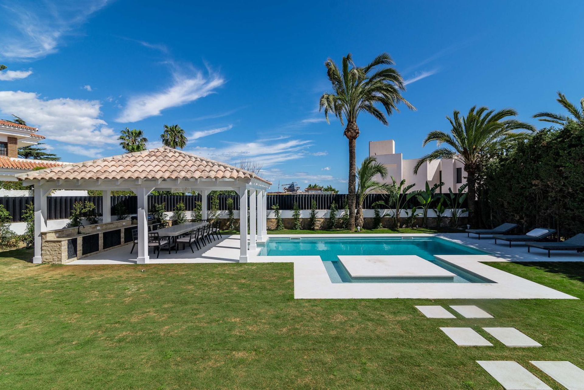 Huis in Marbella, Andalusia 10925976