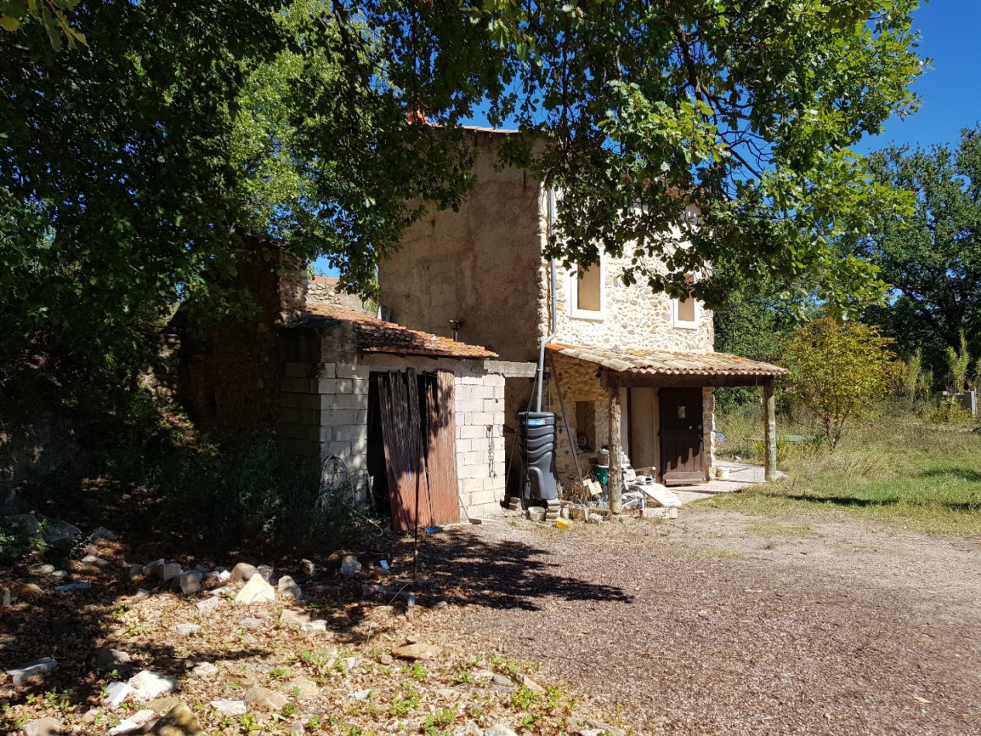 بيت في Béziers, Occitanie 10926149