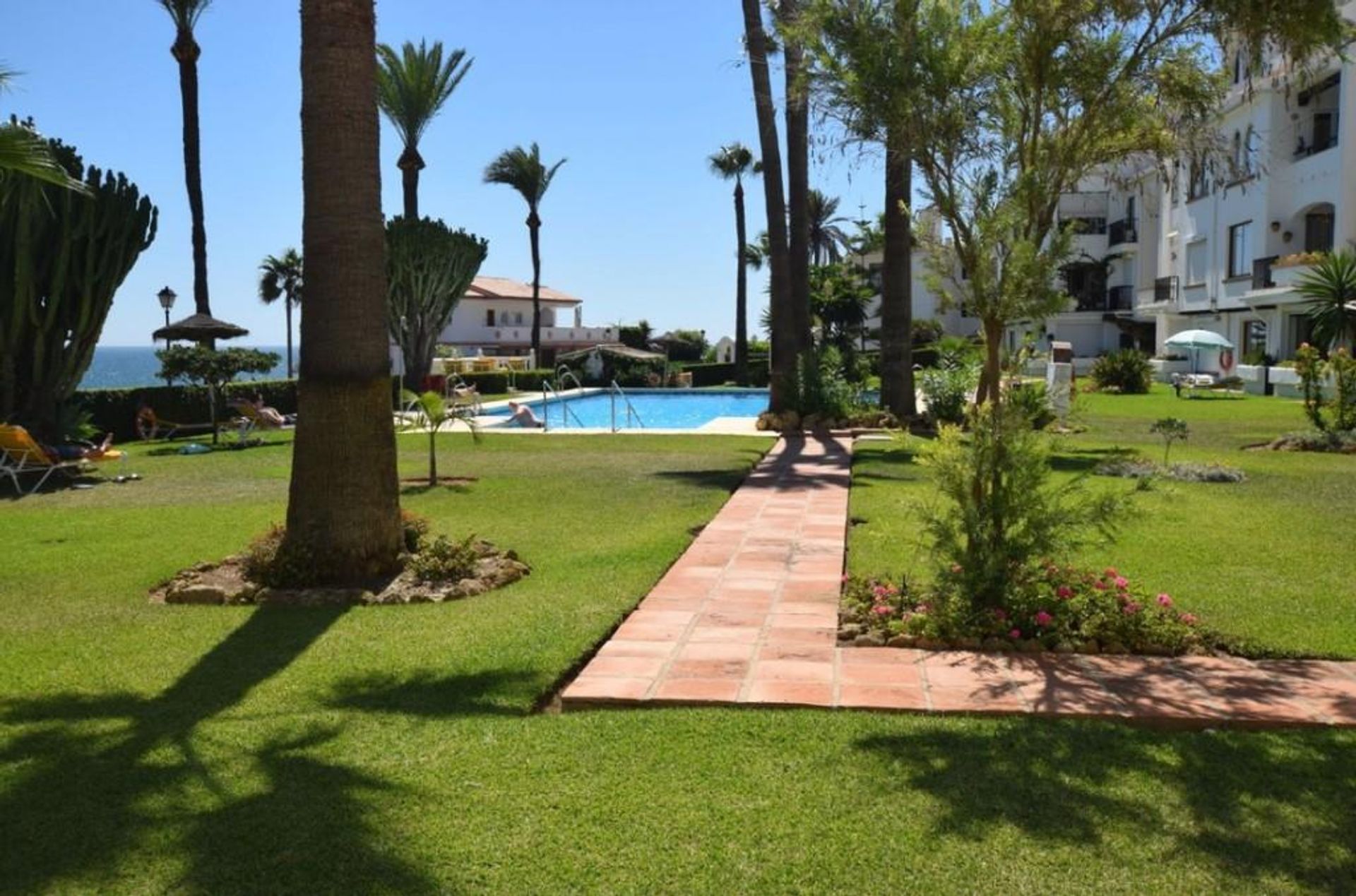 Condominium in La Cala de Mijas, Andalusia 10926412