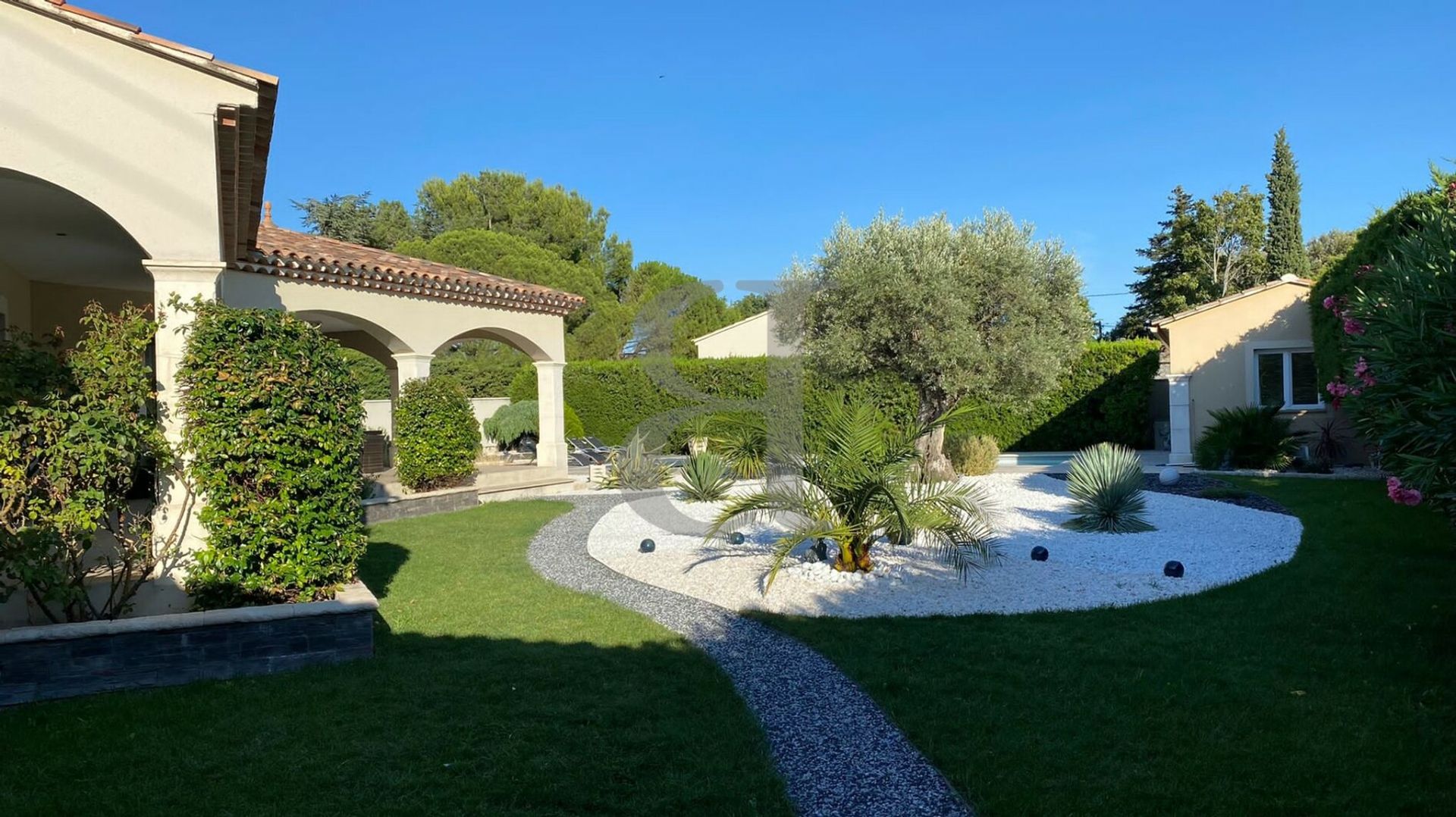 casa no Carpentras, Provence-Alpes-Côte d'Azur 10927211