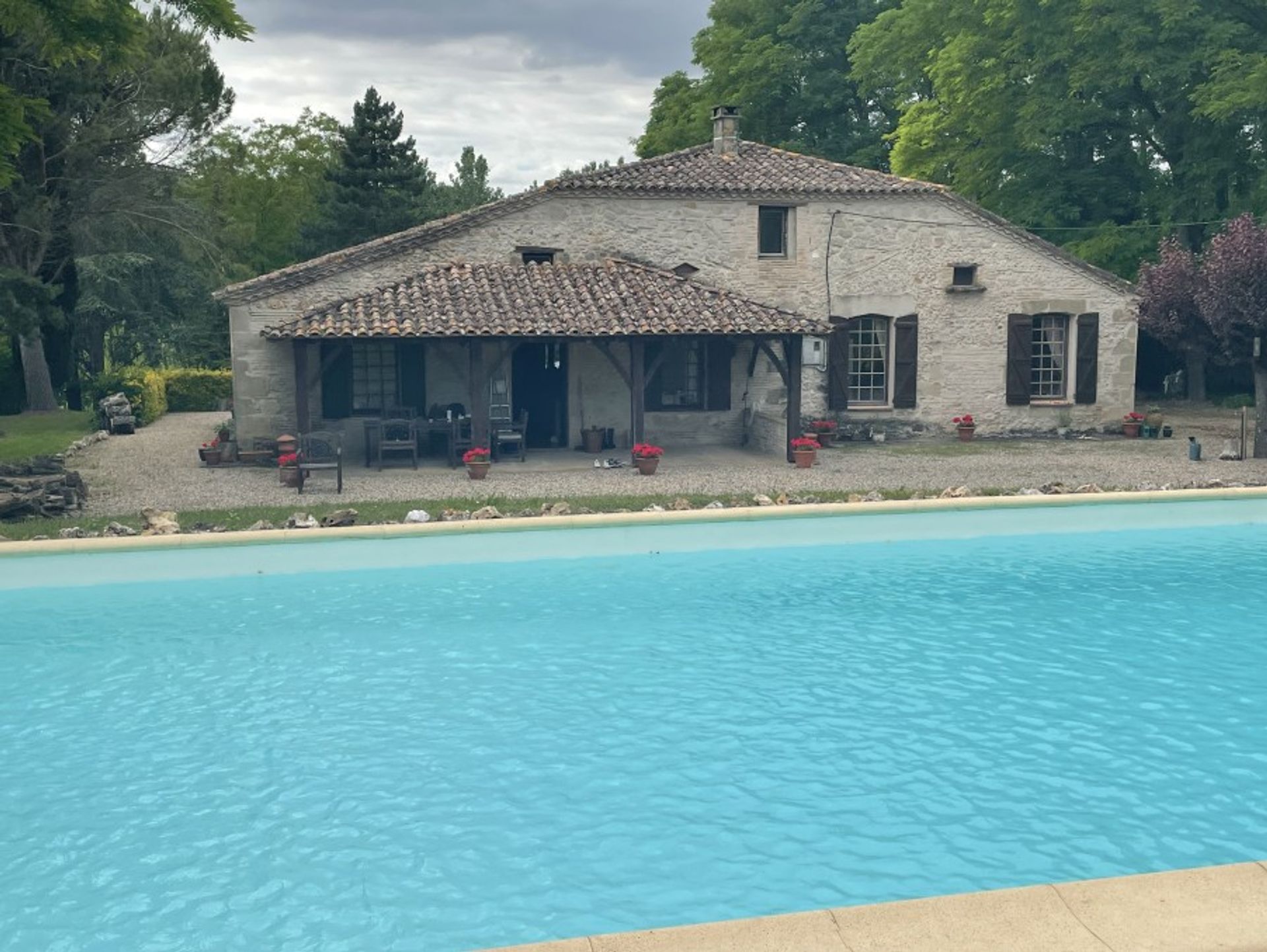 Huis in Montastruc, Nouvelle-Aquitaine 10927222