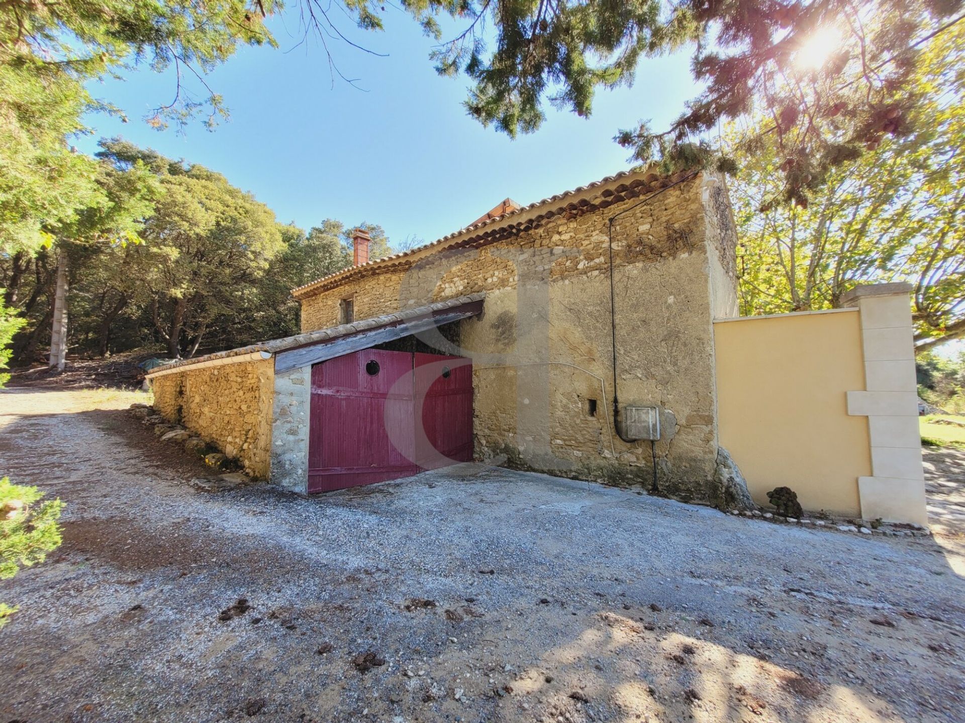 rumah dalam Grignan, Auvergne-Rhône-Alpes 10927264