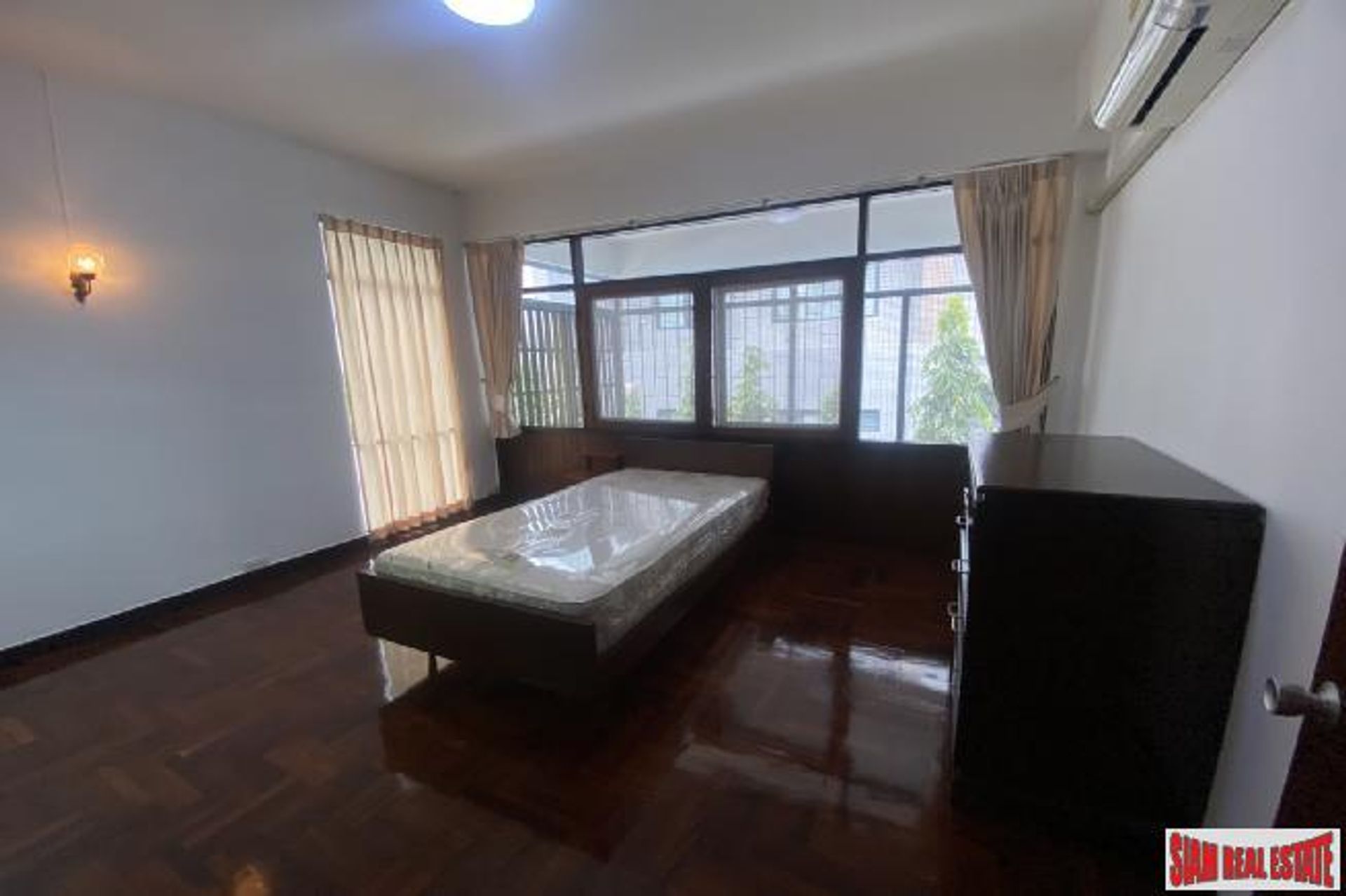 Condominium in , Krung Thep Maha Nakhon 10927473