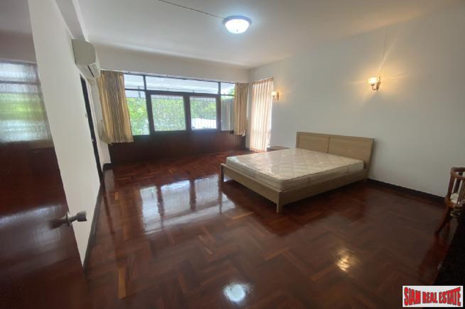 Condominium in , Krung Thep Maha Nakhon 10927473