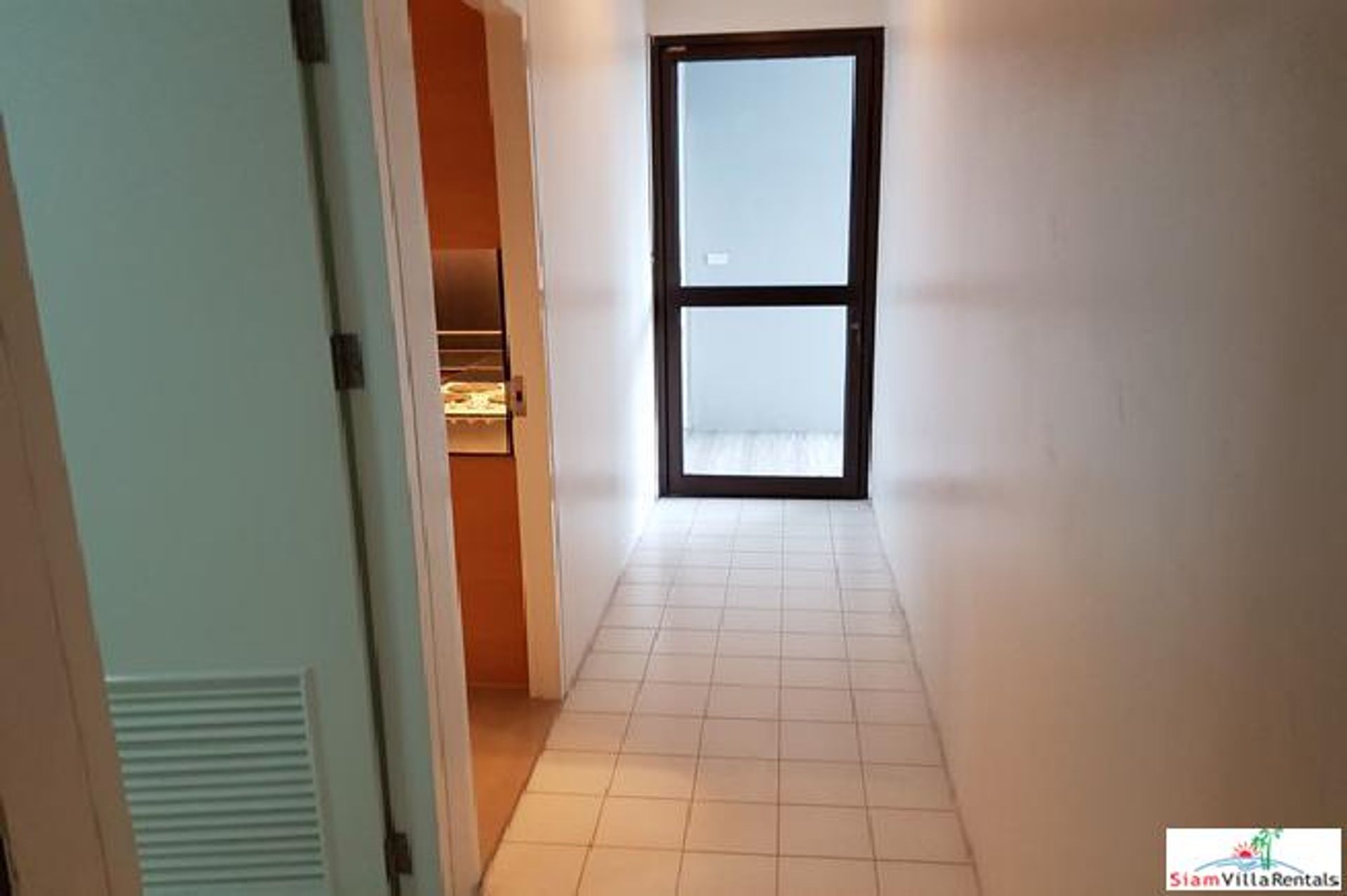 Condominium in Watthana, Krung Thep Maha Nakhon 10927488