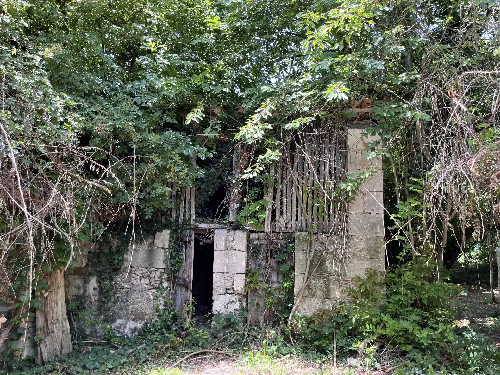 casa no Aubeterre-sur-Dronne, Nouvelle-Aquitaine 10927864