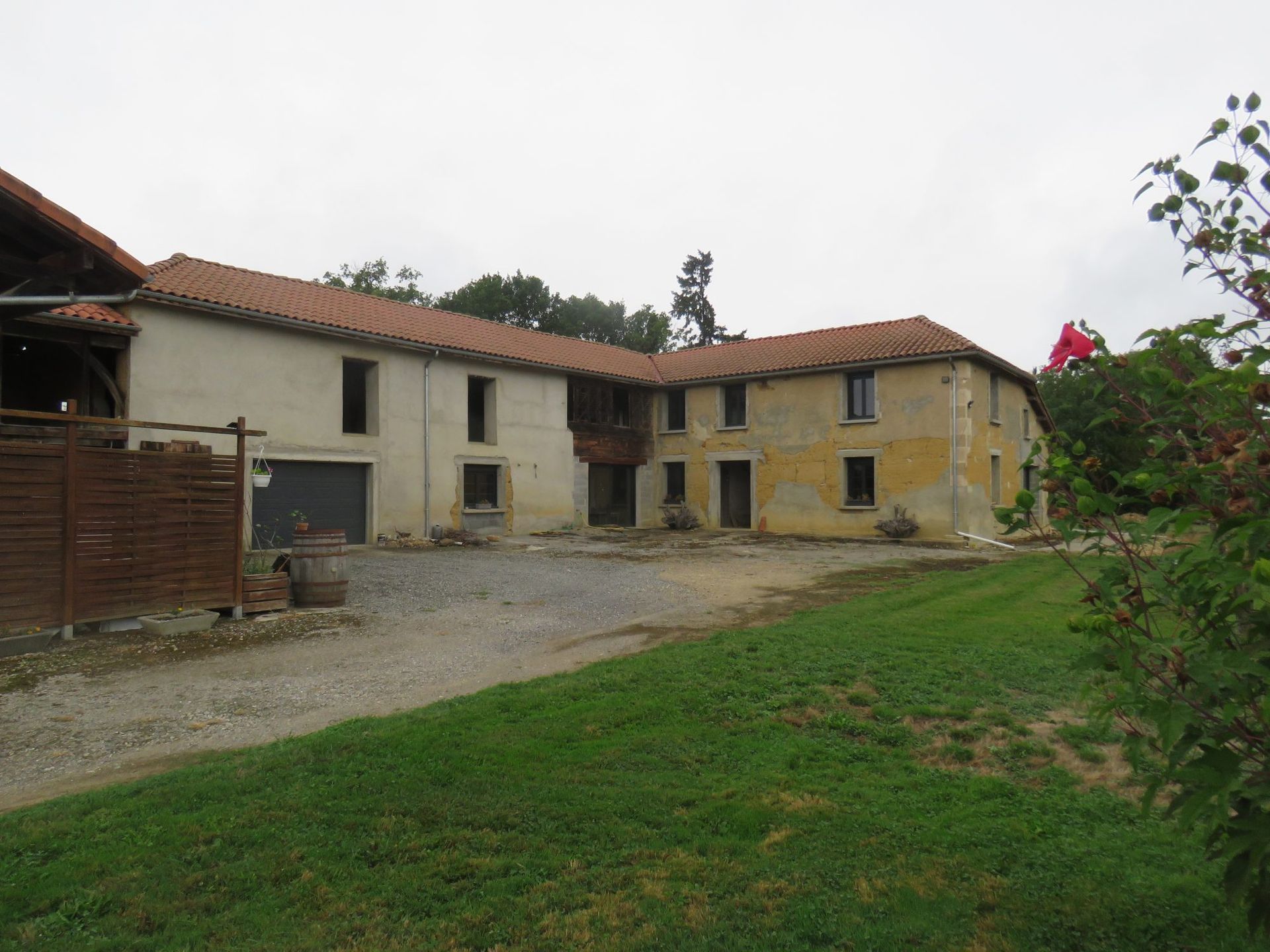 Dom w Trie-sur-Baïse, Occitanie 10928058