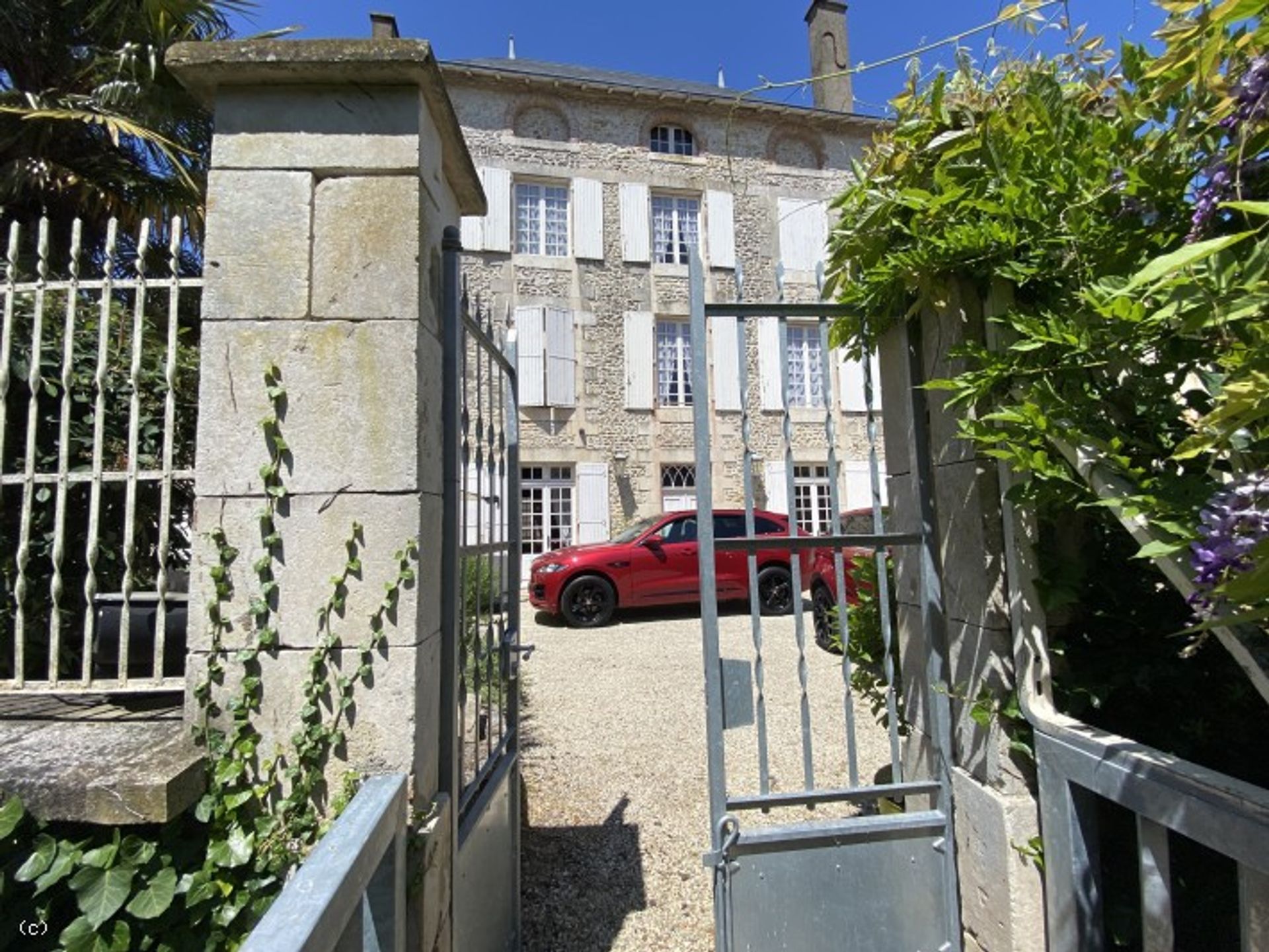 Hus i Verteuil-sur-Charente, Nouvelle-Aquitaine 10928114