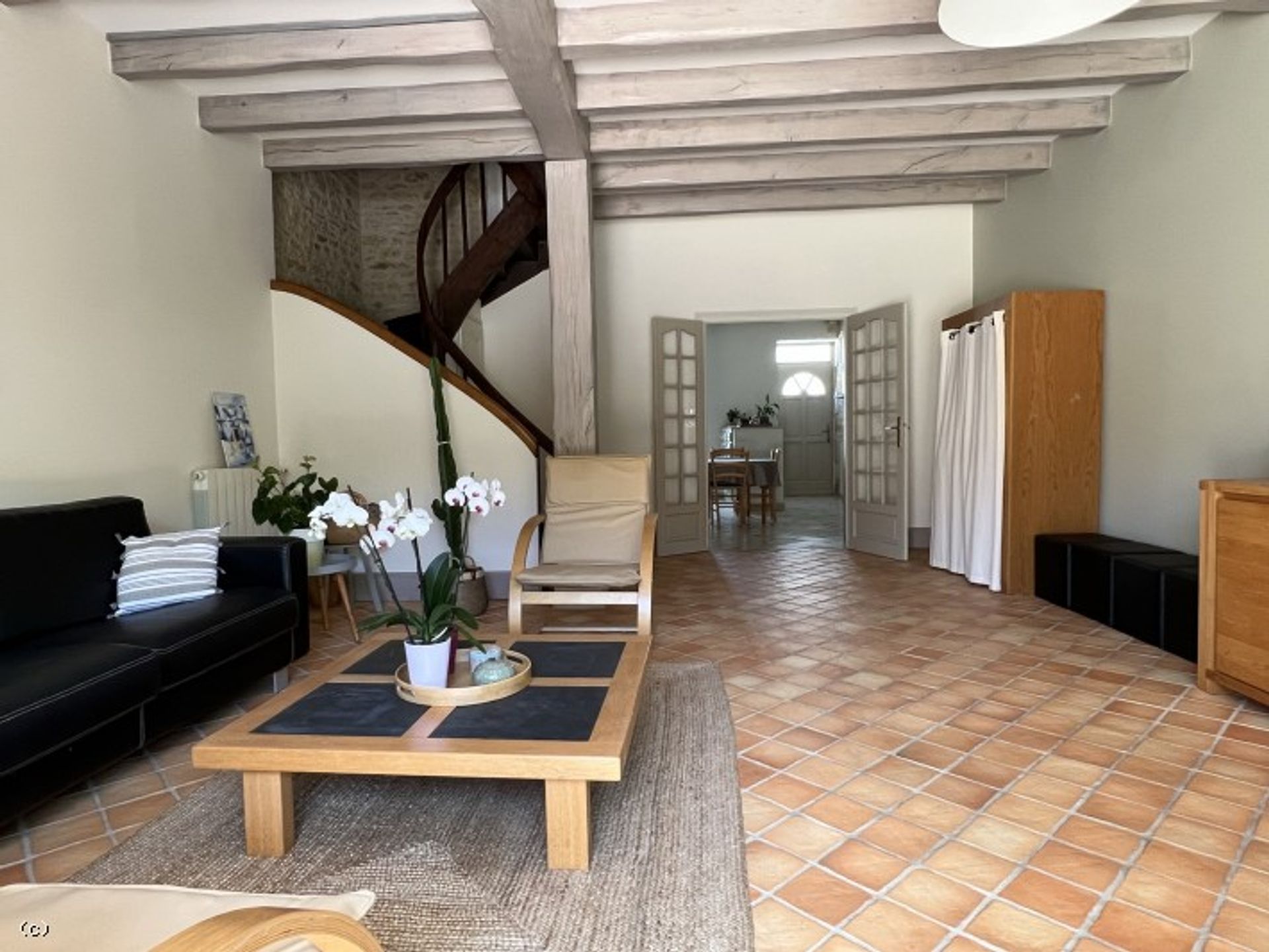 casa no Ruffec, Nouvelle-Aquitaine 10928146