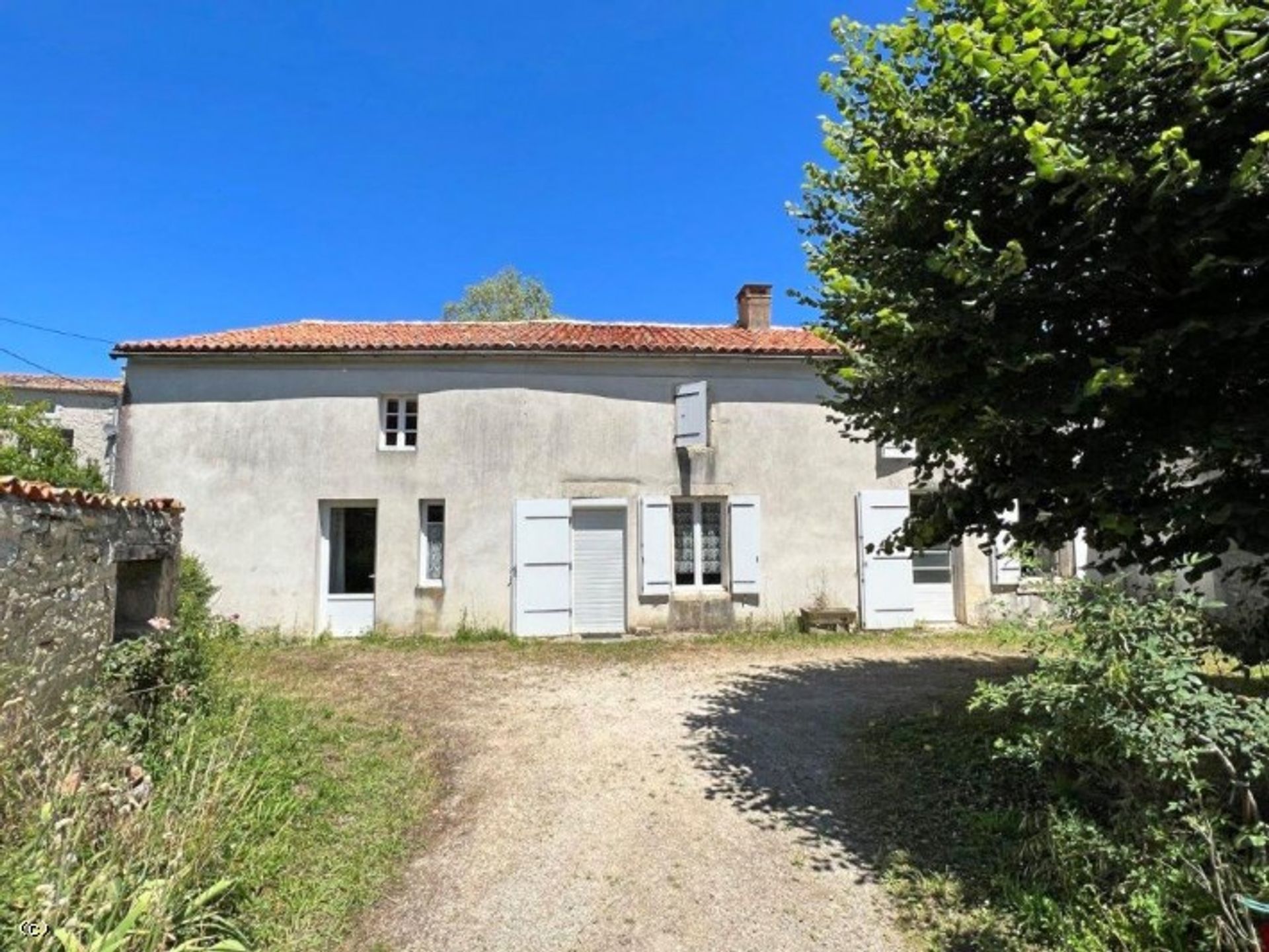 Hus i Champagne-Mouton, Nouvelle-Aquitaine 10928181