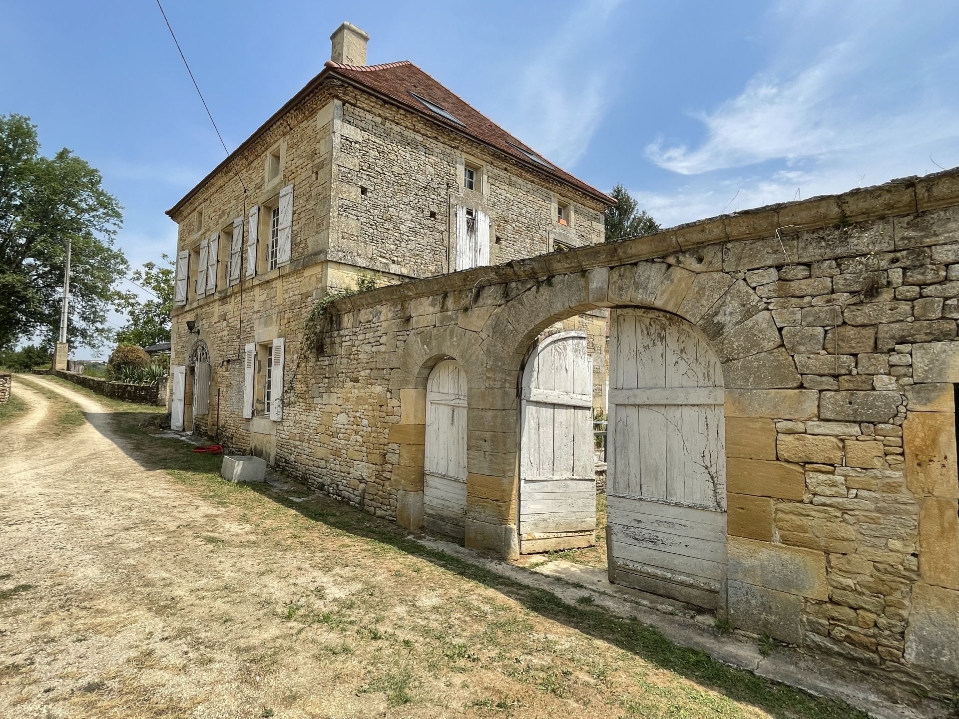 жилой дом в Aubas, Nouvelle-Aquitaine 10928311