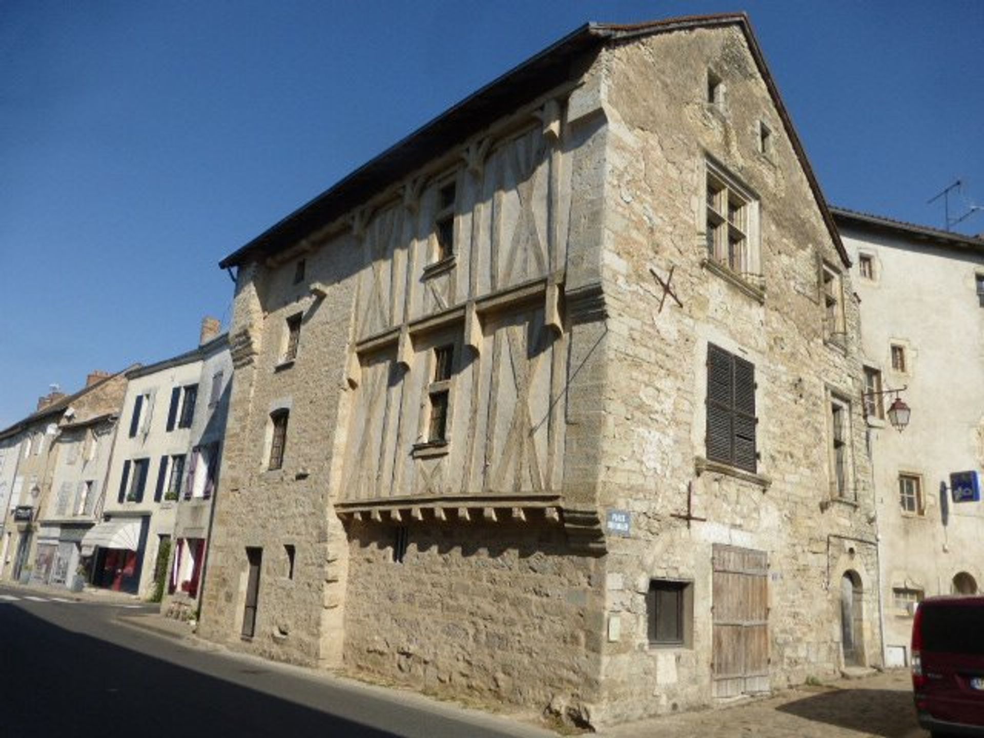 Hus i Charroux, Nouvelle-Aquitaine 10928331