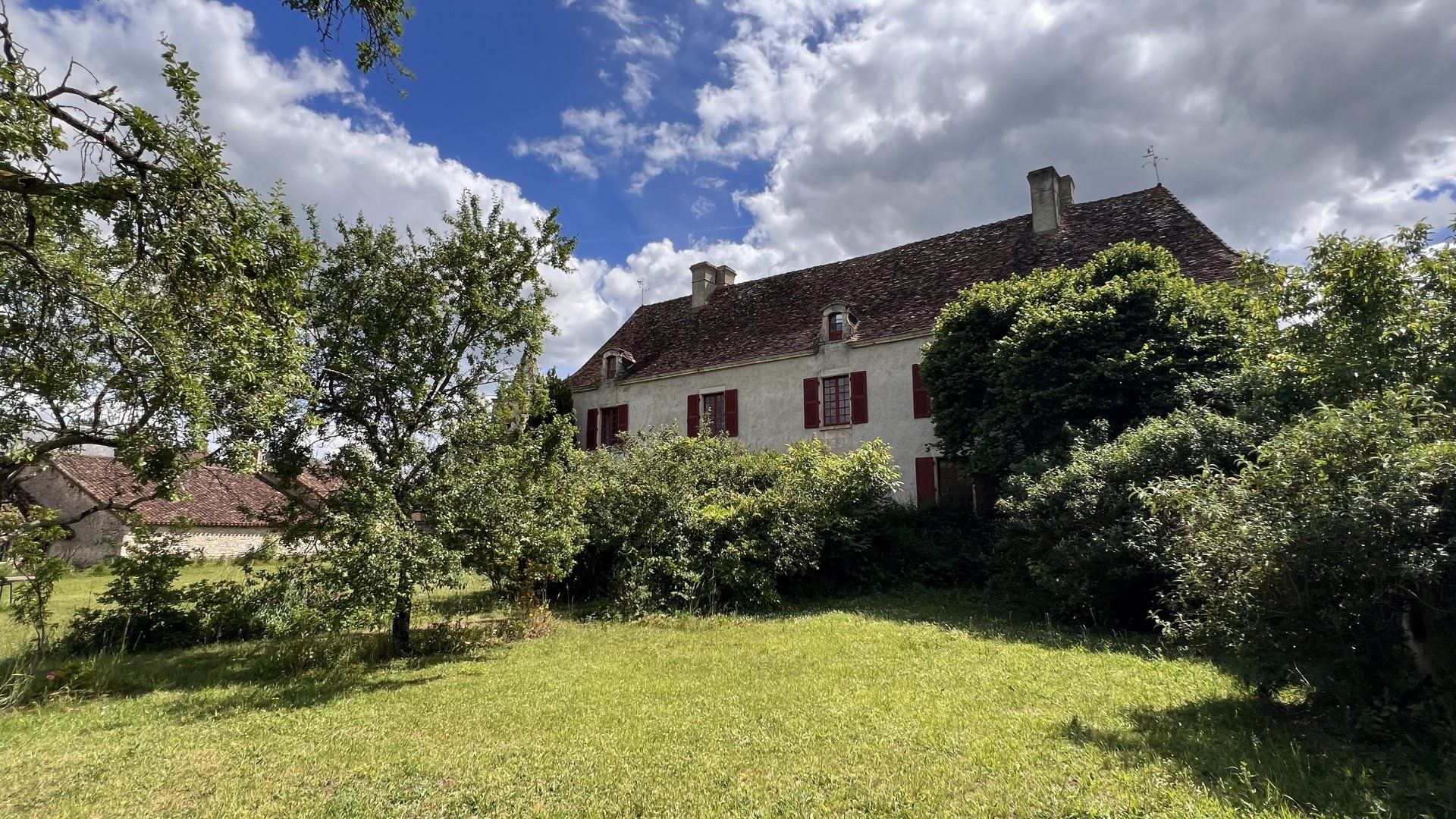 Будинок в Antigny, Nouvelle-Aquitaine 10928412