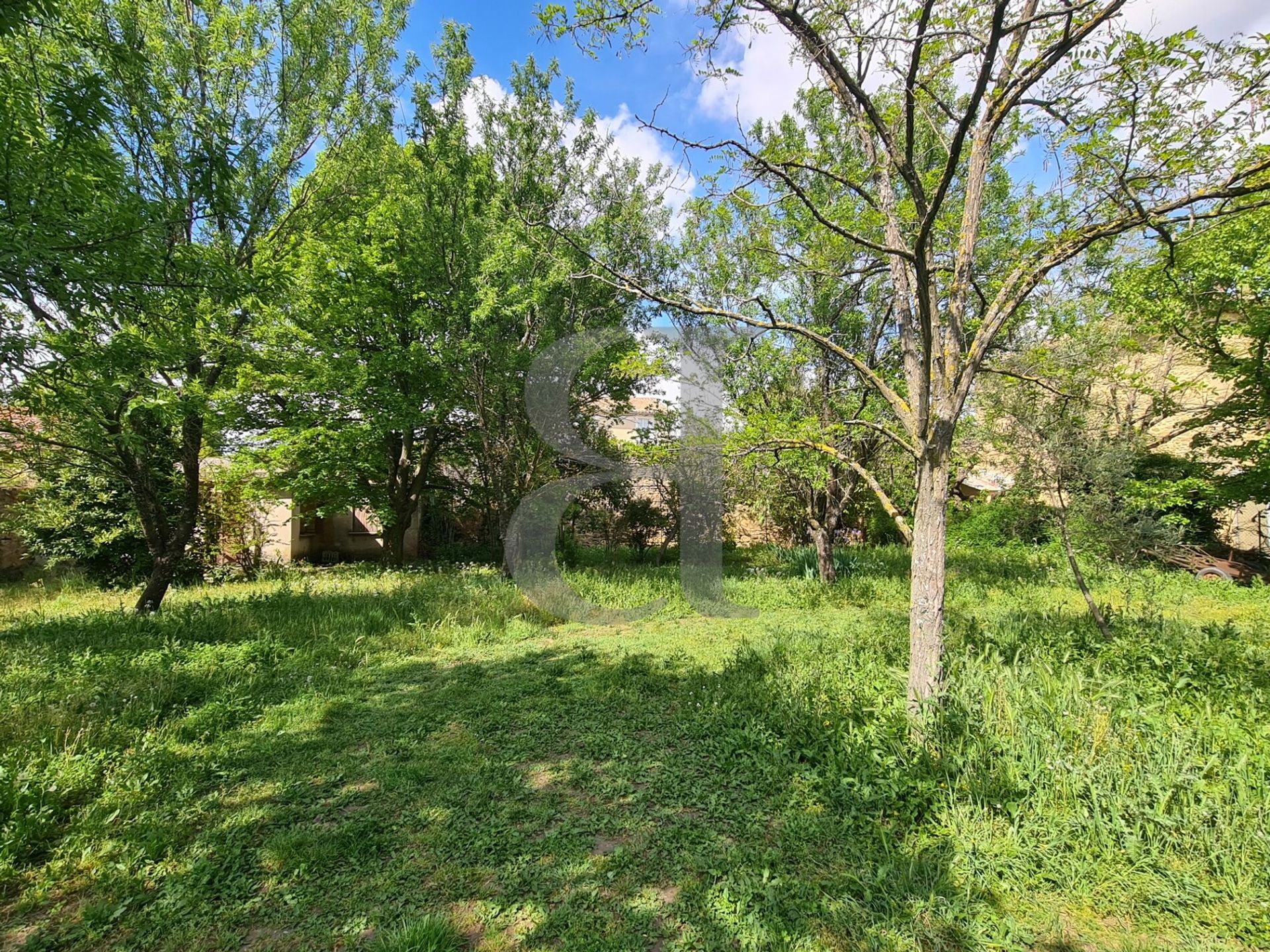 rumah dalam Sainte-Cecile-les-Vignes, Provence-Alpes-Côte d'Azur 10928500