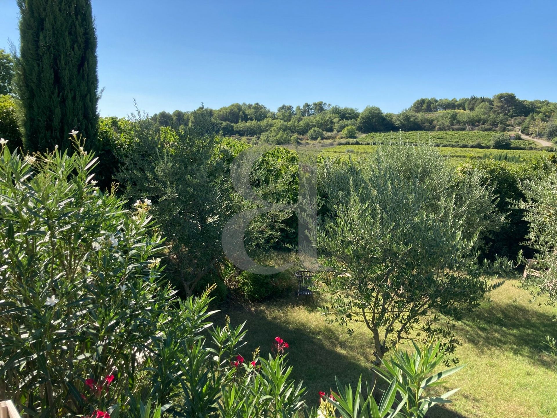 Casa nel Vaison-la-Romaine, Provence-Alpes-Côte d'Azur 10928529