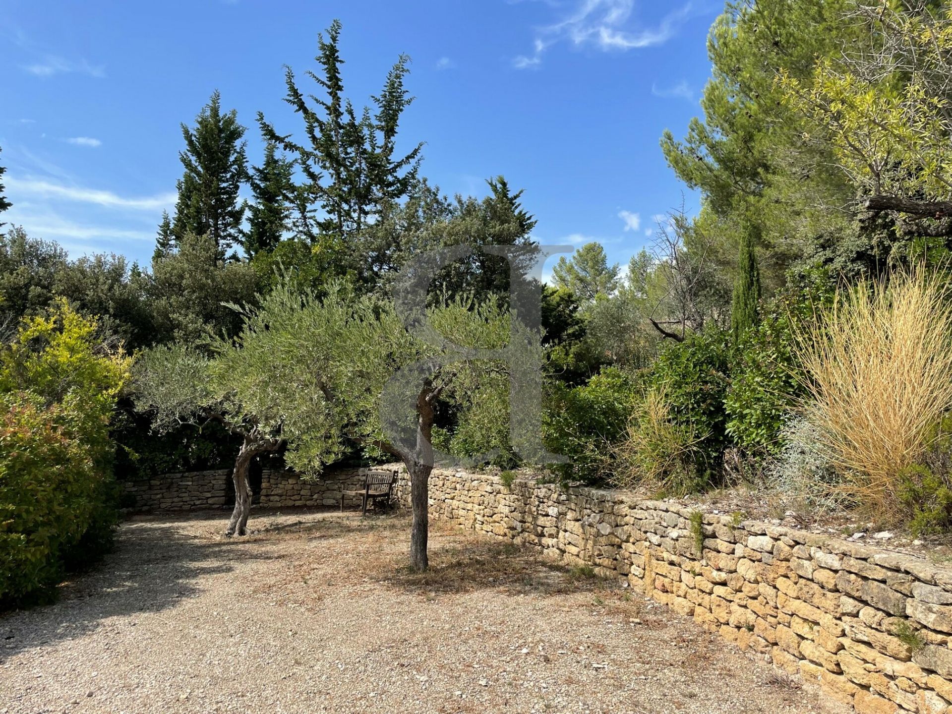 Dom w Les Baux-de-Provence, Provence-Alpes-Côte d'Azur 10928547