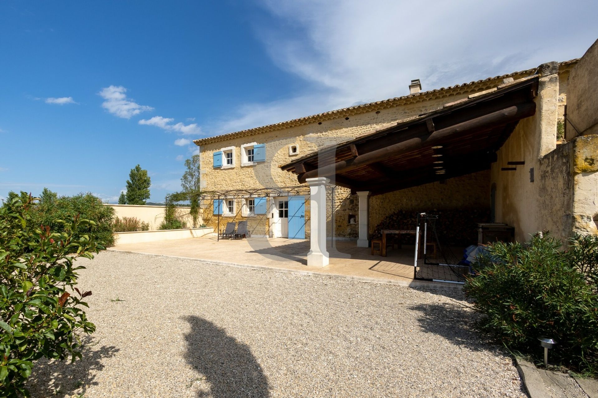 Kondominium w Sainte-Cecile-les-Vignes, Provence-Alpes-Cote d'Azur 10928553