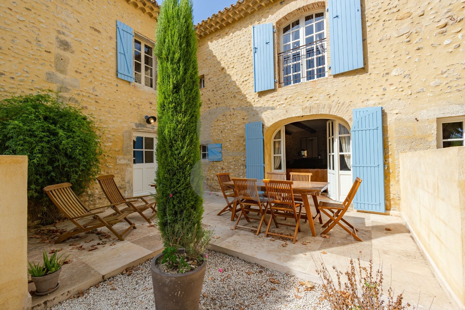 Osakehuoneisto sisään Sainte-Cécile-les-Vignes, Provence-Alpes-Côte d'Azur 10928553