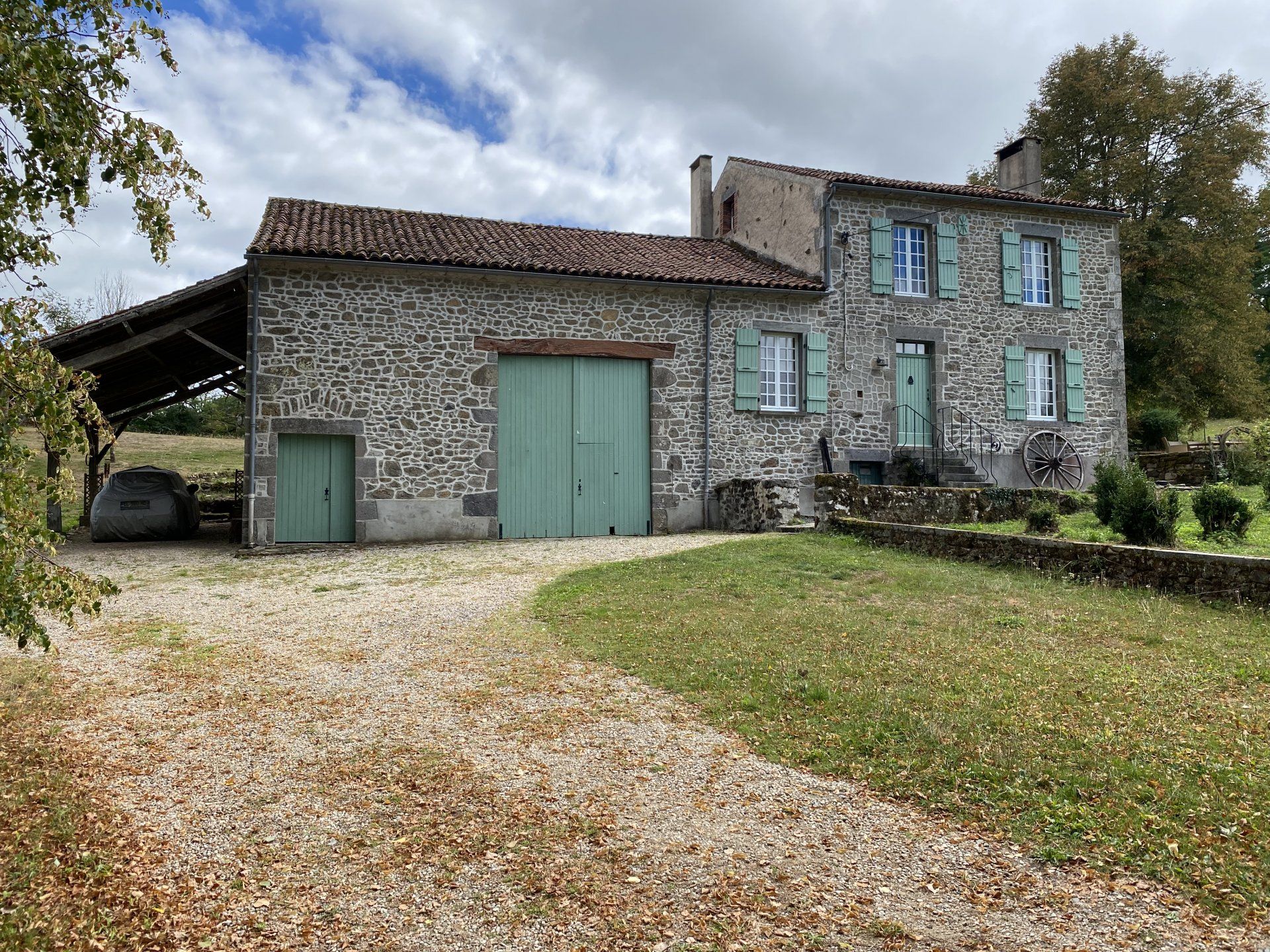 Annen i Oradour-Saint-Genest, Nouvelle-Aquitaine 10928590