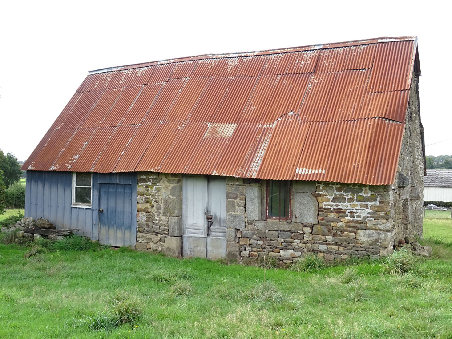 Dom w Saint-Clément-Rancoudray, Normandy 10928887