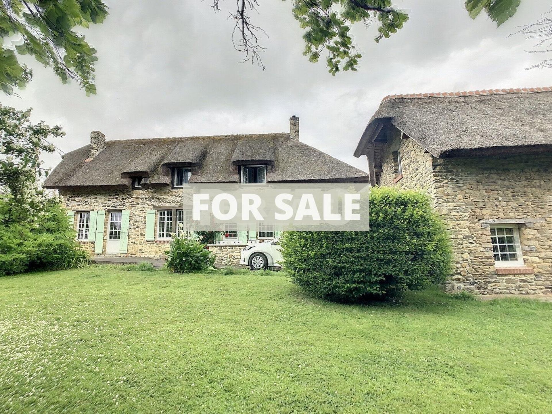 Hus i Thury-Harcourt, Normandie 10928902